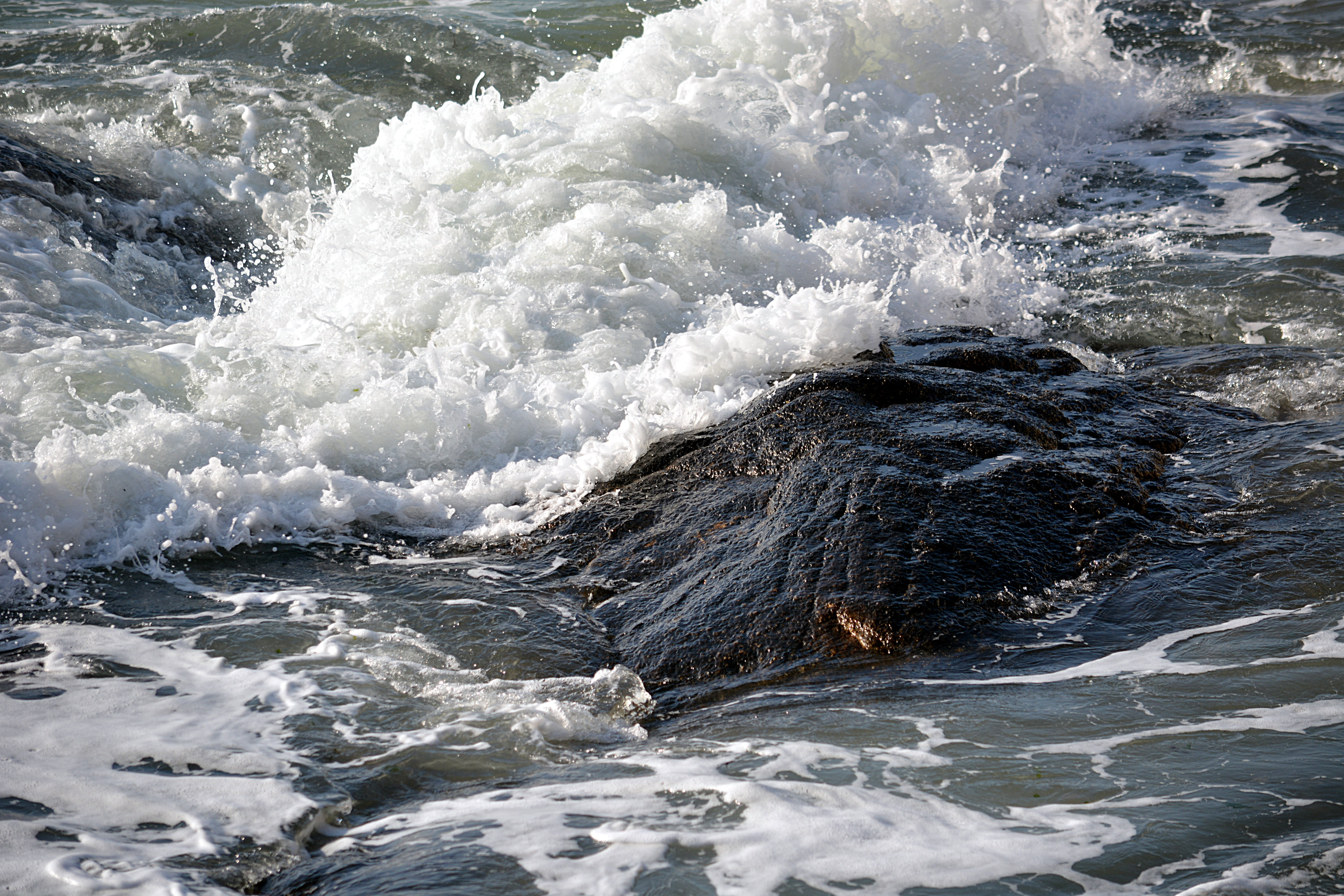 water, sport, power in nature, movement, scenics - nature, sea, side, power, flowing, wave, splashing, rock, environment, wind, flowing water, blue, land, HD Wallpaper