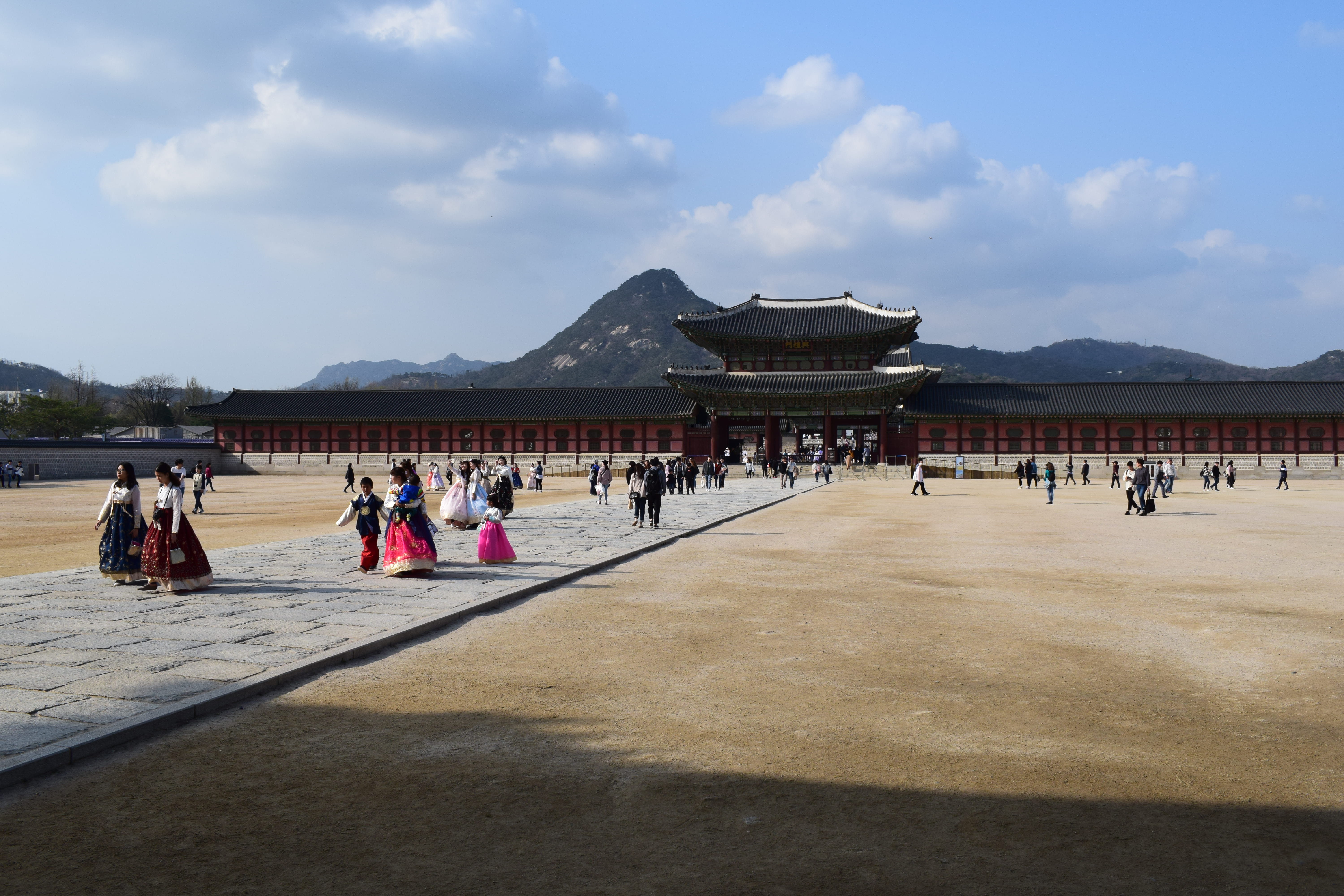 men, south korea, day, travel destinations, real people, lifestyles, palace, large group of people, korea, cloud - sky, leisure activity, architecture, HD Wallpaper