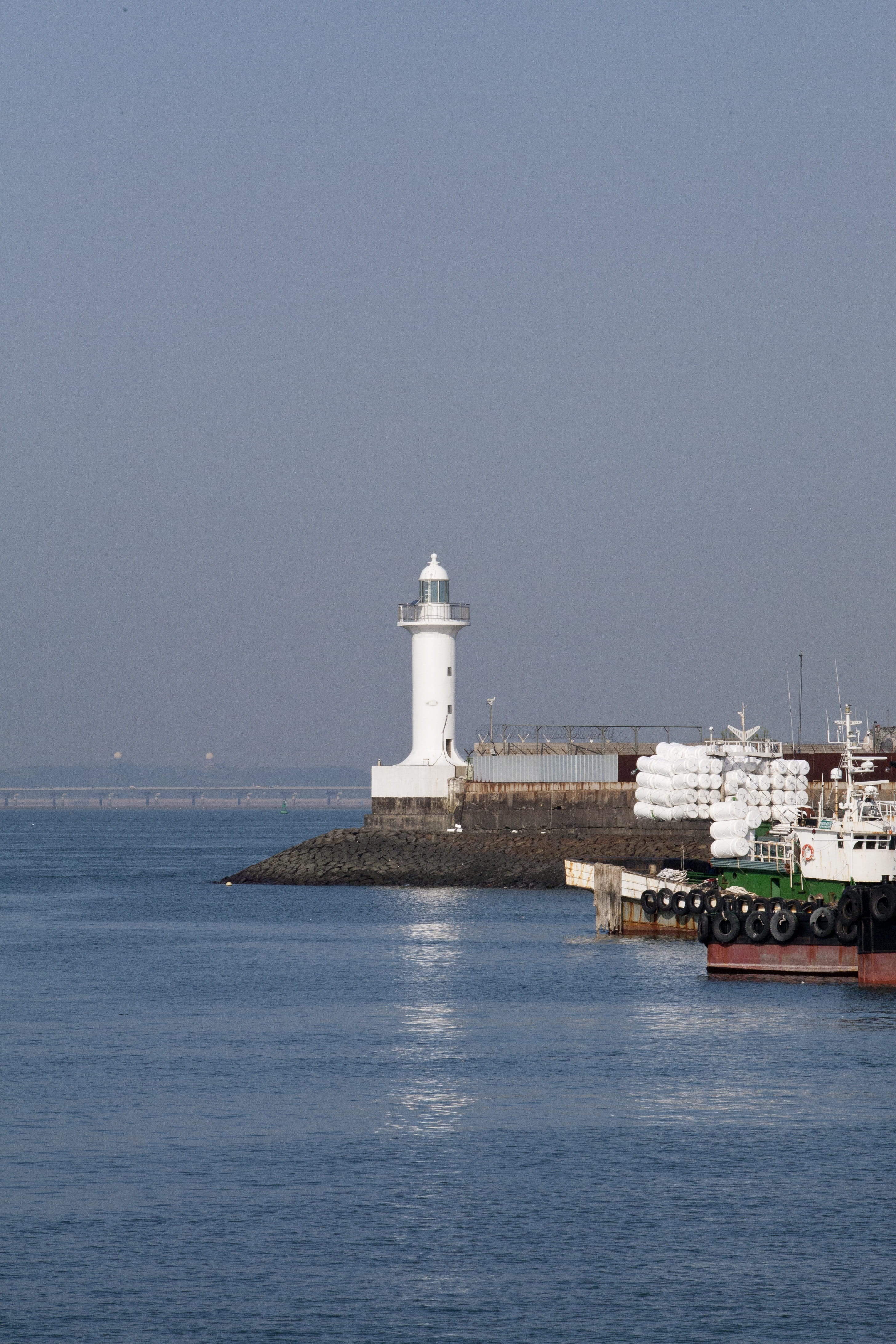 security, water, no people, copy space, guidance, protection, outdoors, light, korea, built structure, nautical vessel, lighthouse, clear sky, island, building, Phone HD Wallpaper