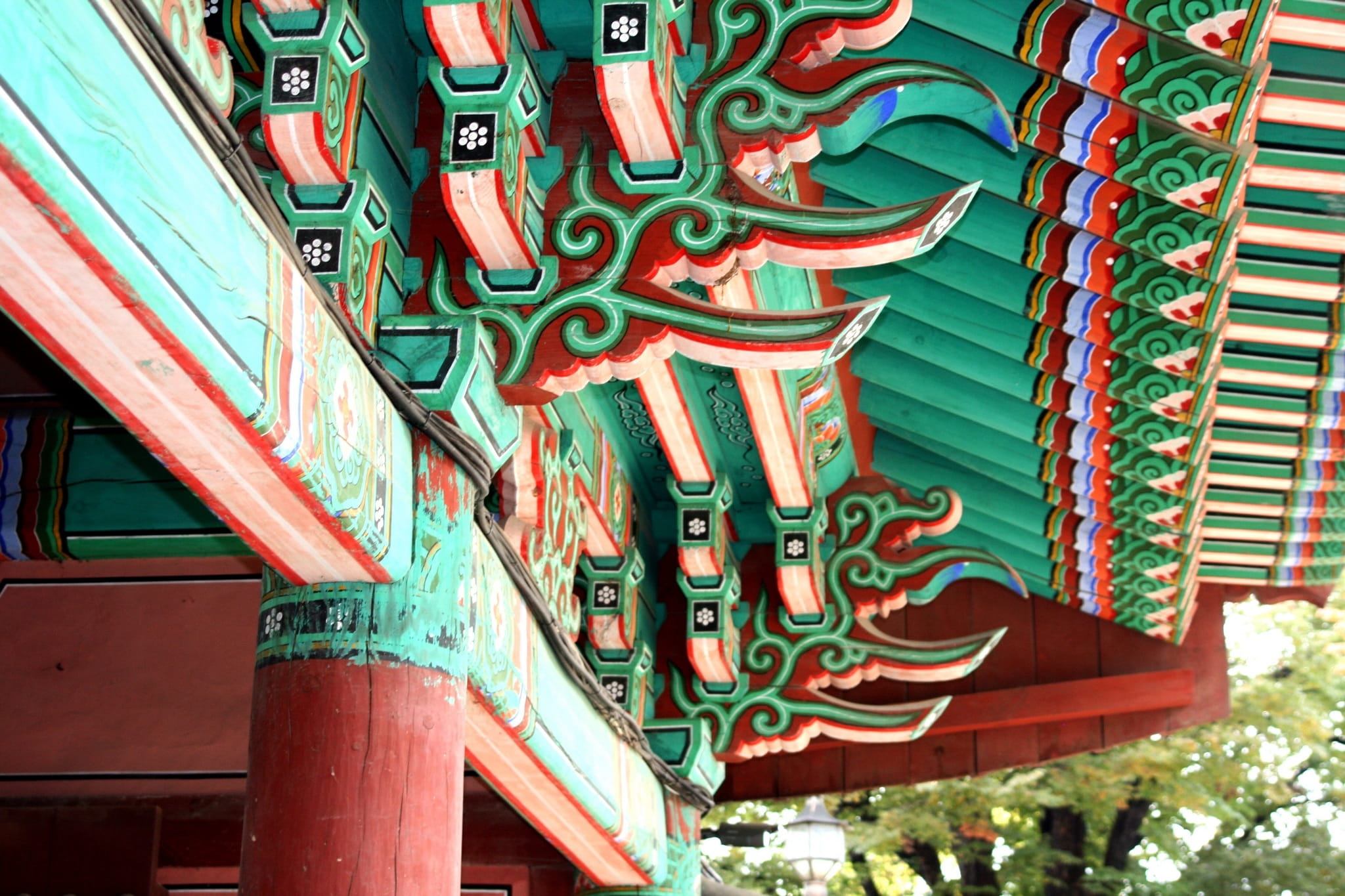 republic of korea, architecture, built structure, red, metal, day, building, art and craft, nature, focus on foreground, low angle view, text, close-up, HD Wallpaper