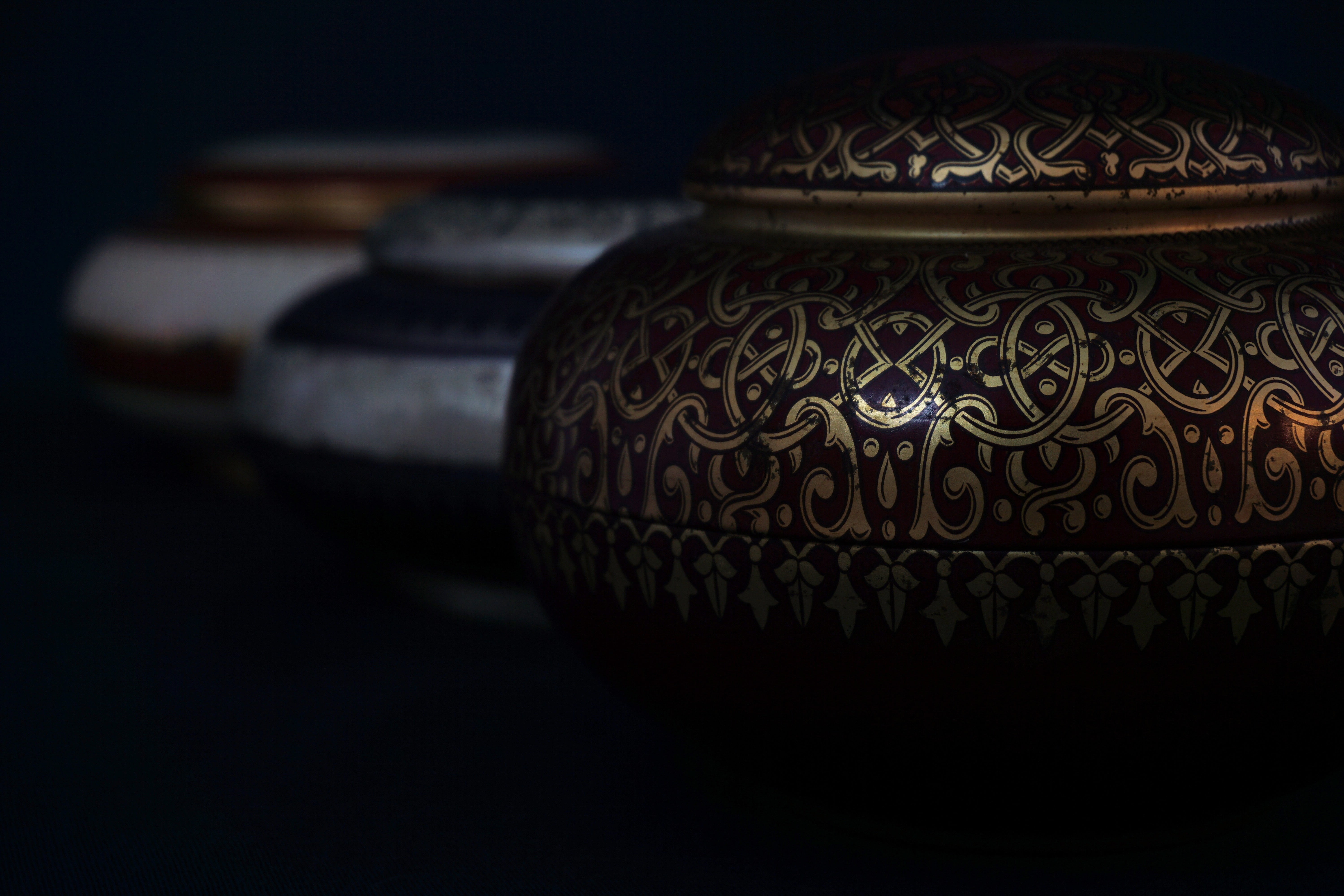 photo, metal box, container, close-up, history, ceramics, no people, decorative, day, luxury, urn, still life, ancient civilization, tea cup, cultures, HD Wallpaper