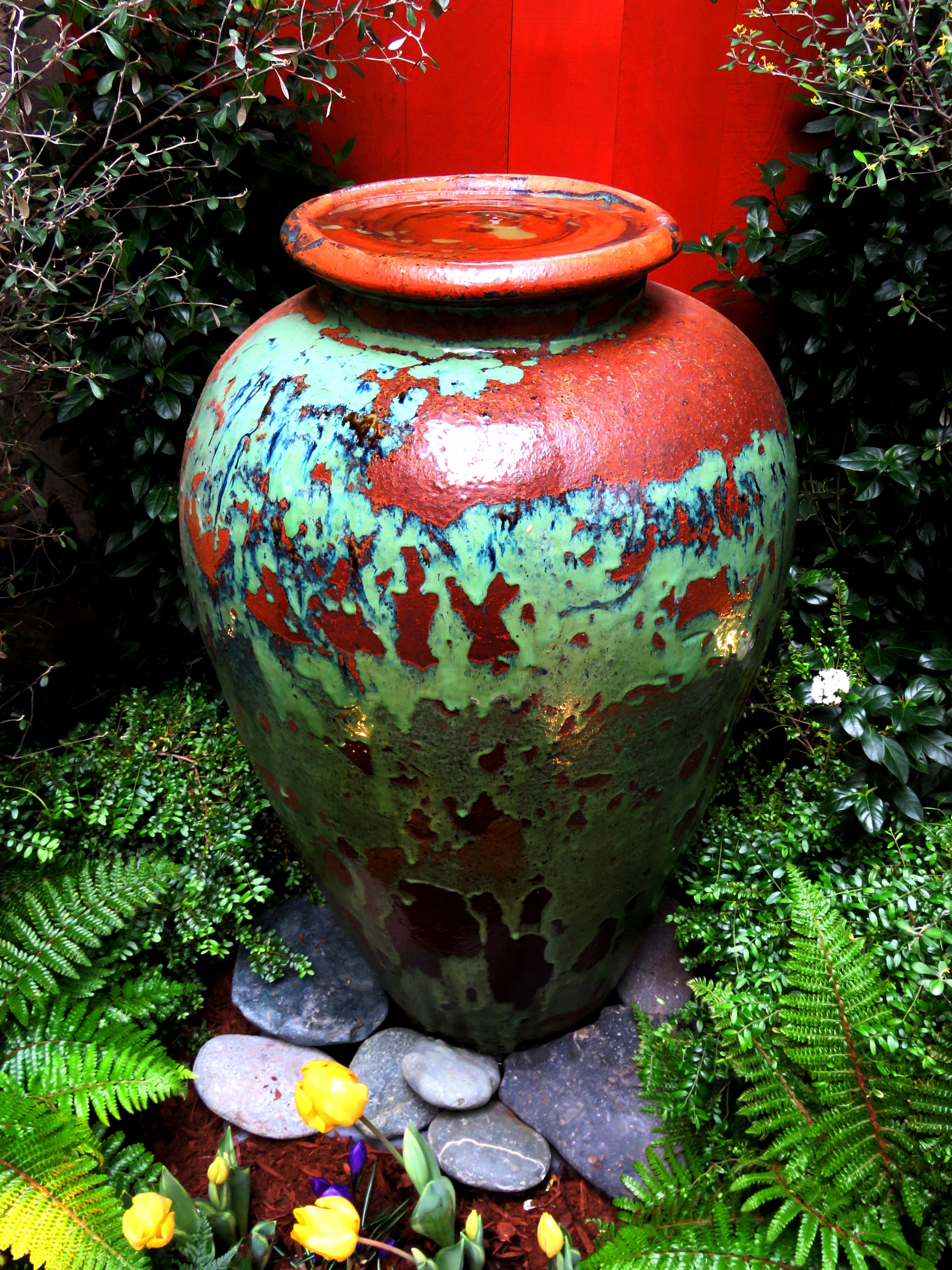 field, nature, growth, red, close-up, green color, no people, art and craft, plant, decorative urn, flower pot, garden, pot, decoration, flower, flowering plant, Phone HD Wallpaper