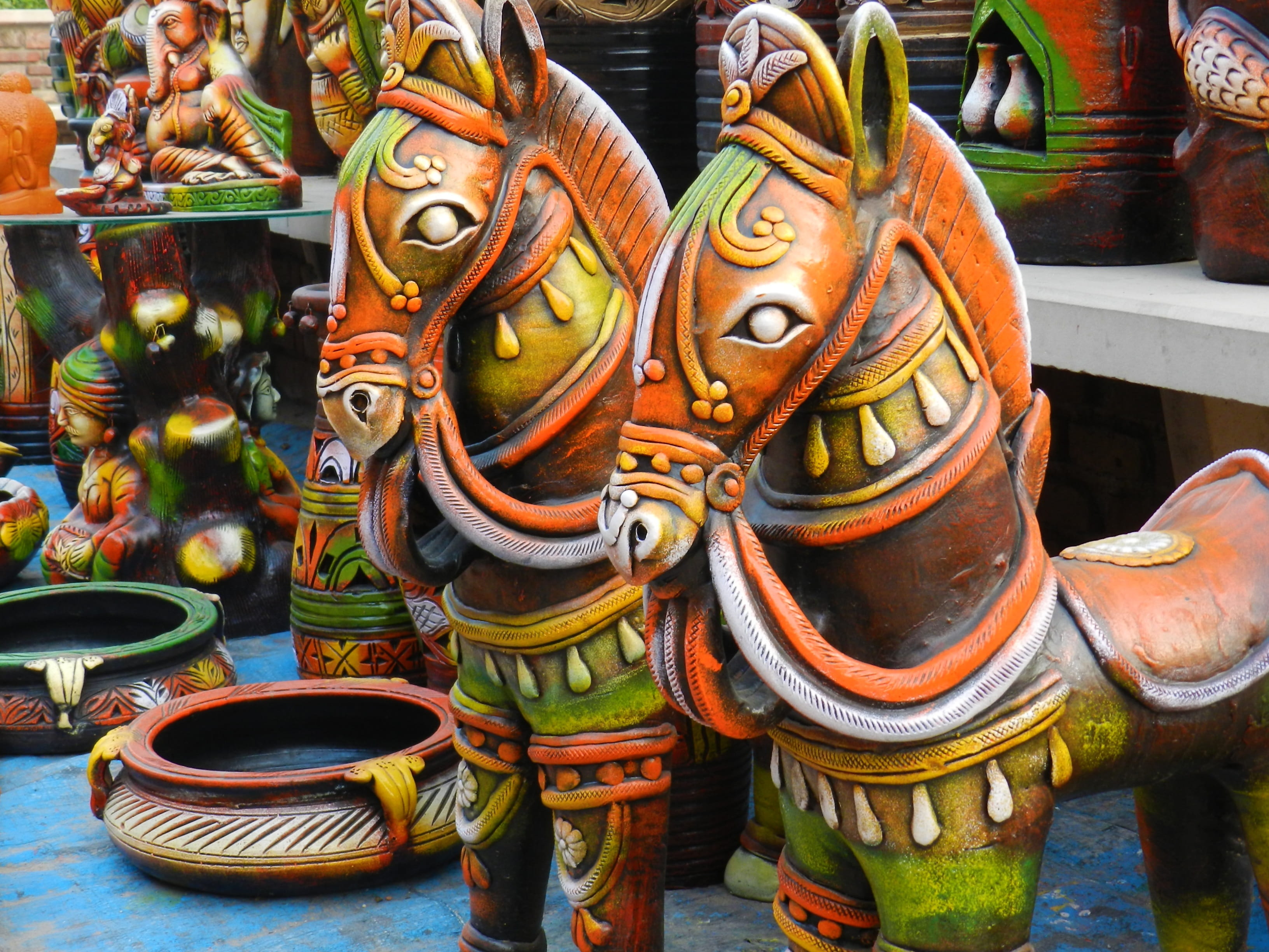 man made object, multi coloured, retail, decorative, still life, asia, animal representation, earthern, choice, clay, man made, rajasthani, colourfull, HD Wallpaper