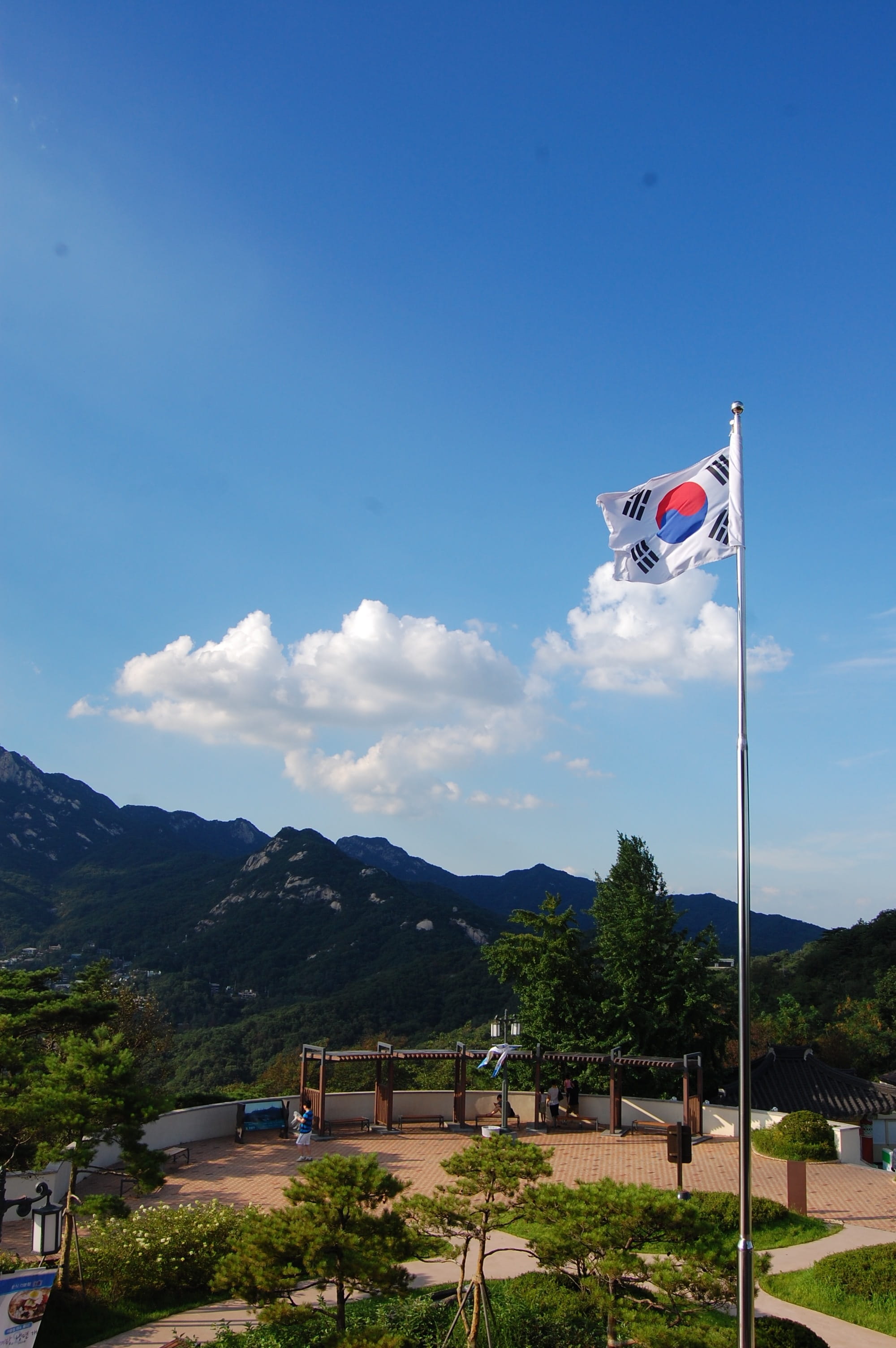 seoul, bukhansan mountain, sky, flag, 2K, mountain range, independence, nature, wind, landscape, environment, patriotism, scenics - nature, plant, national icon, Phone HD Wallpaper
