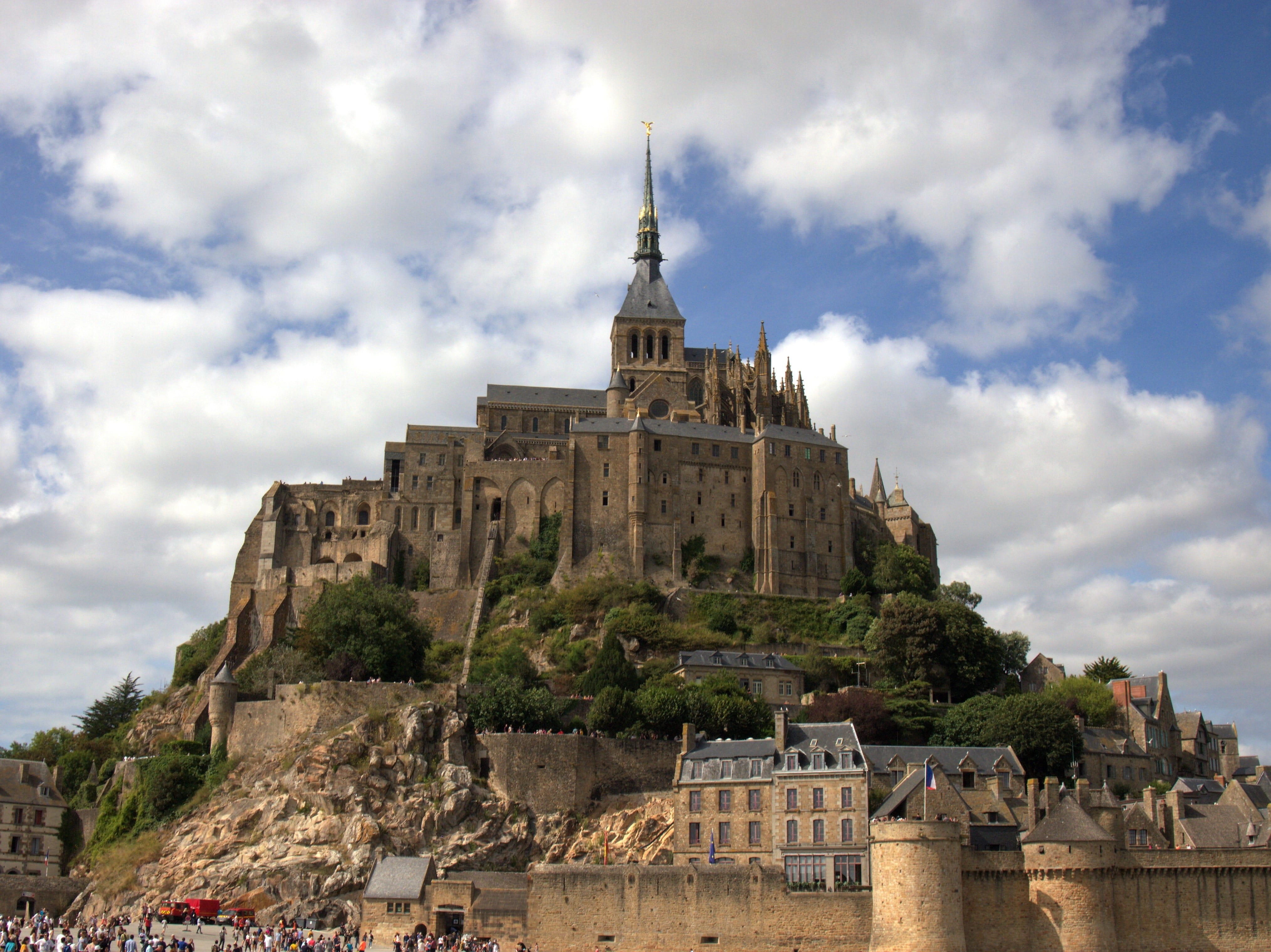 water, building exterior, bay, sea, mt, the past, normandy, history, city, group of people, france, religion, building, coast, saint michel, outdoors, place of worship, HD Wallpaper
