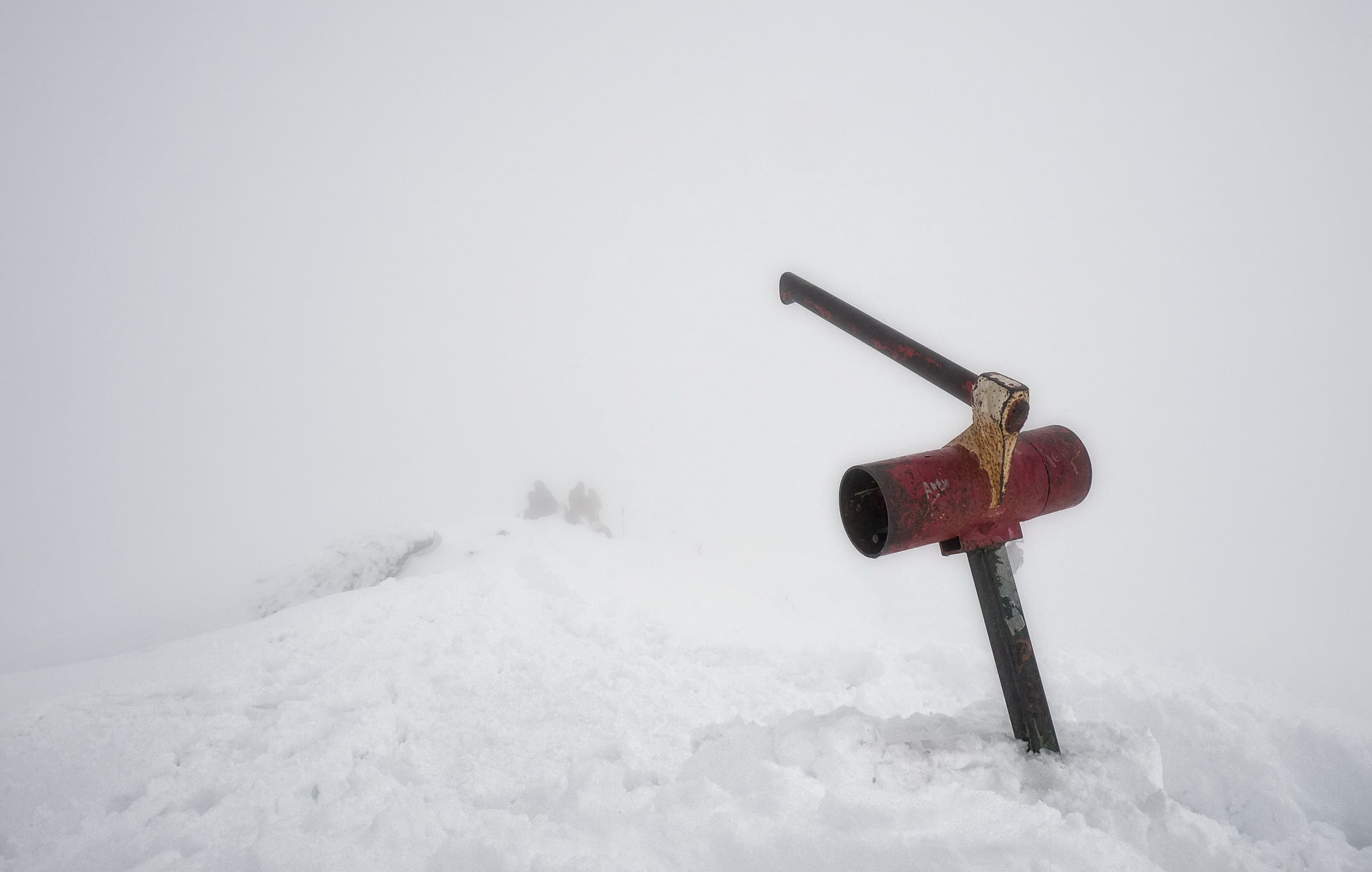 simple, fire hydrant, field, frozen, day, snow, rust, winter, mist, nature, cold temperature, no people, Axe, outdoors, hand tool, covering, environment, HD Wallpaper