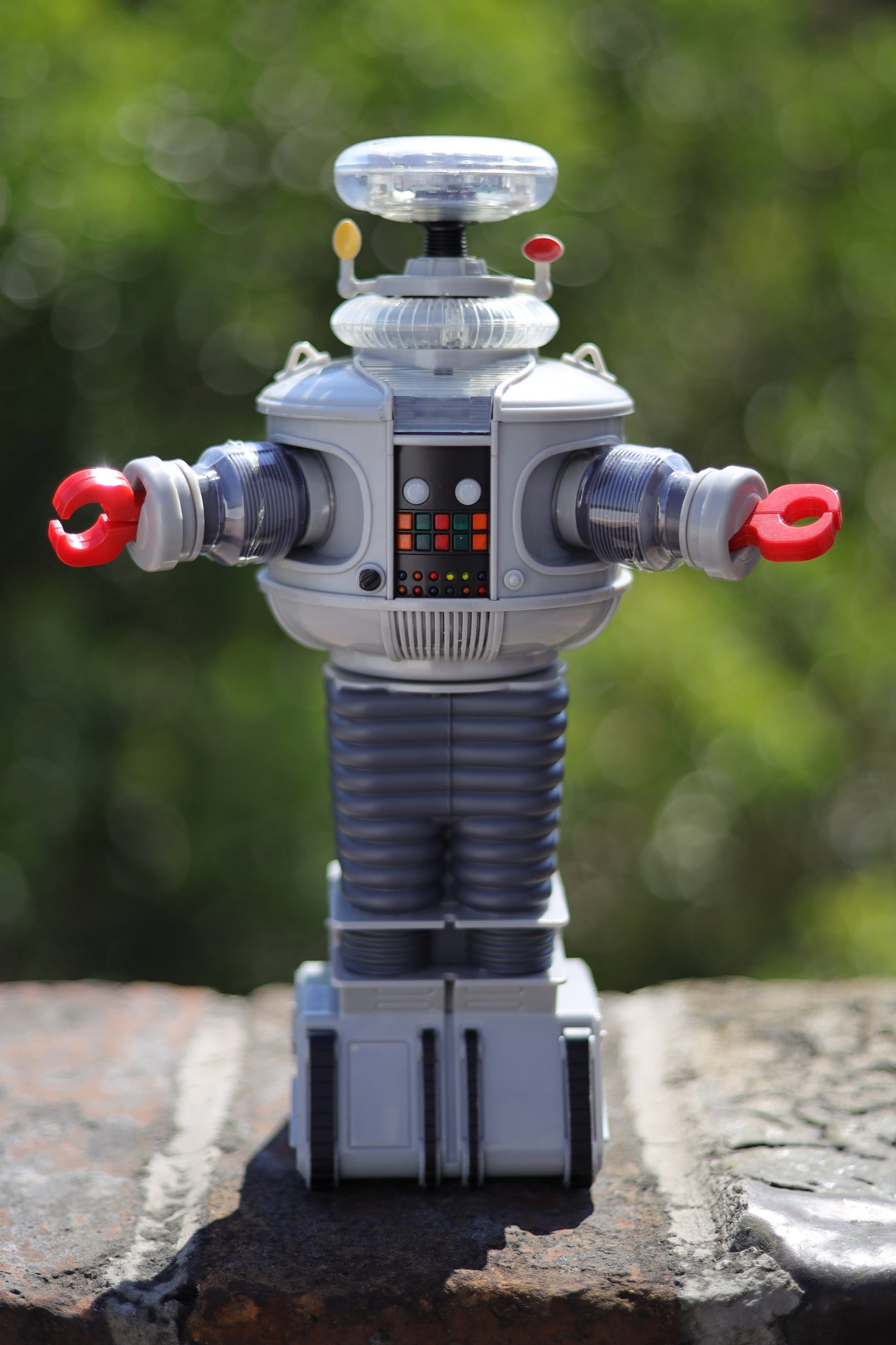 metal, fire hydrant, close-up, plant, no people, bokeh, retro toy, 2K, red, nature, control, selective focus, toy, retro, focus on foreground, safety, Phone HD Wallpaper