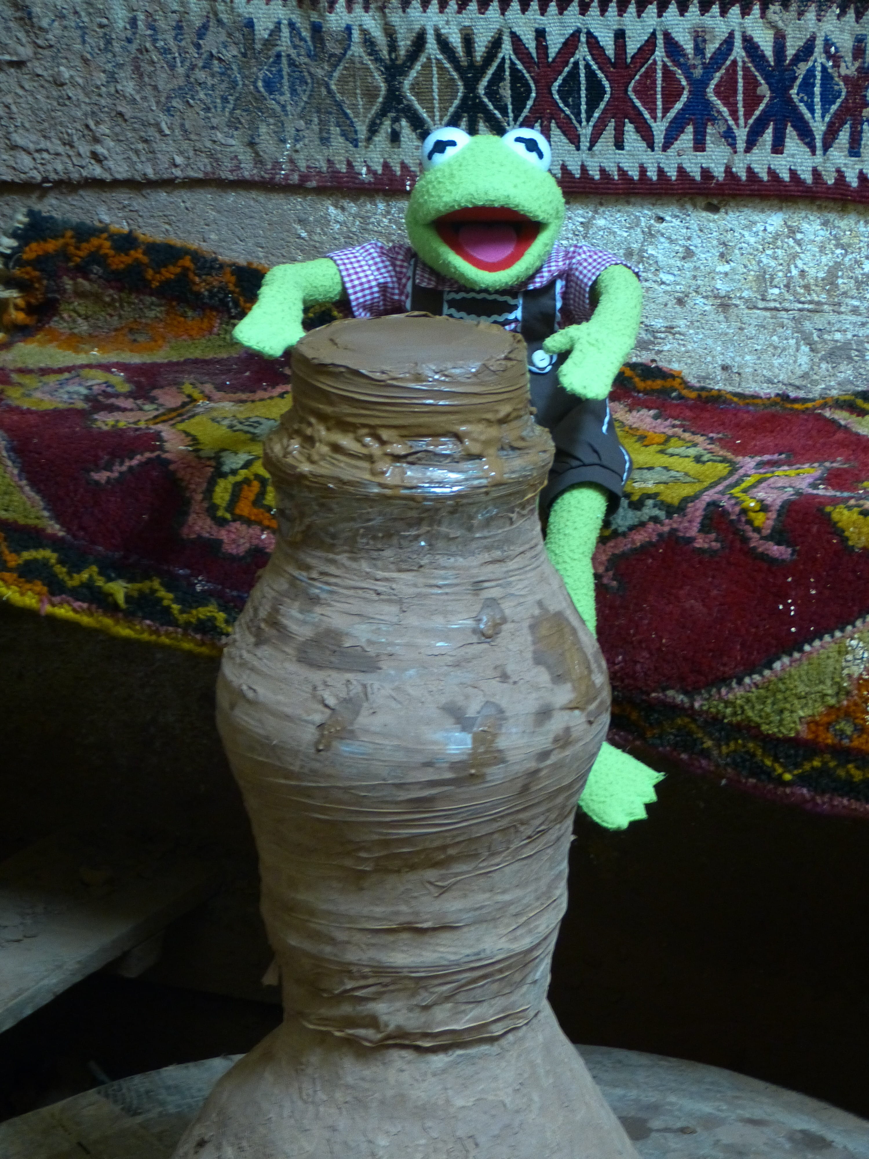 Kermit, safety, day, fire hydrant, potters wheel, graffiti, brick wall, Potters, Frog, wall - building feature, container, outdoors, close-up, creativity, Phone HD Wallpaper