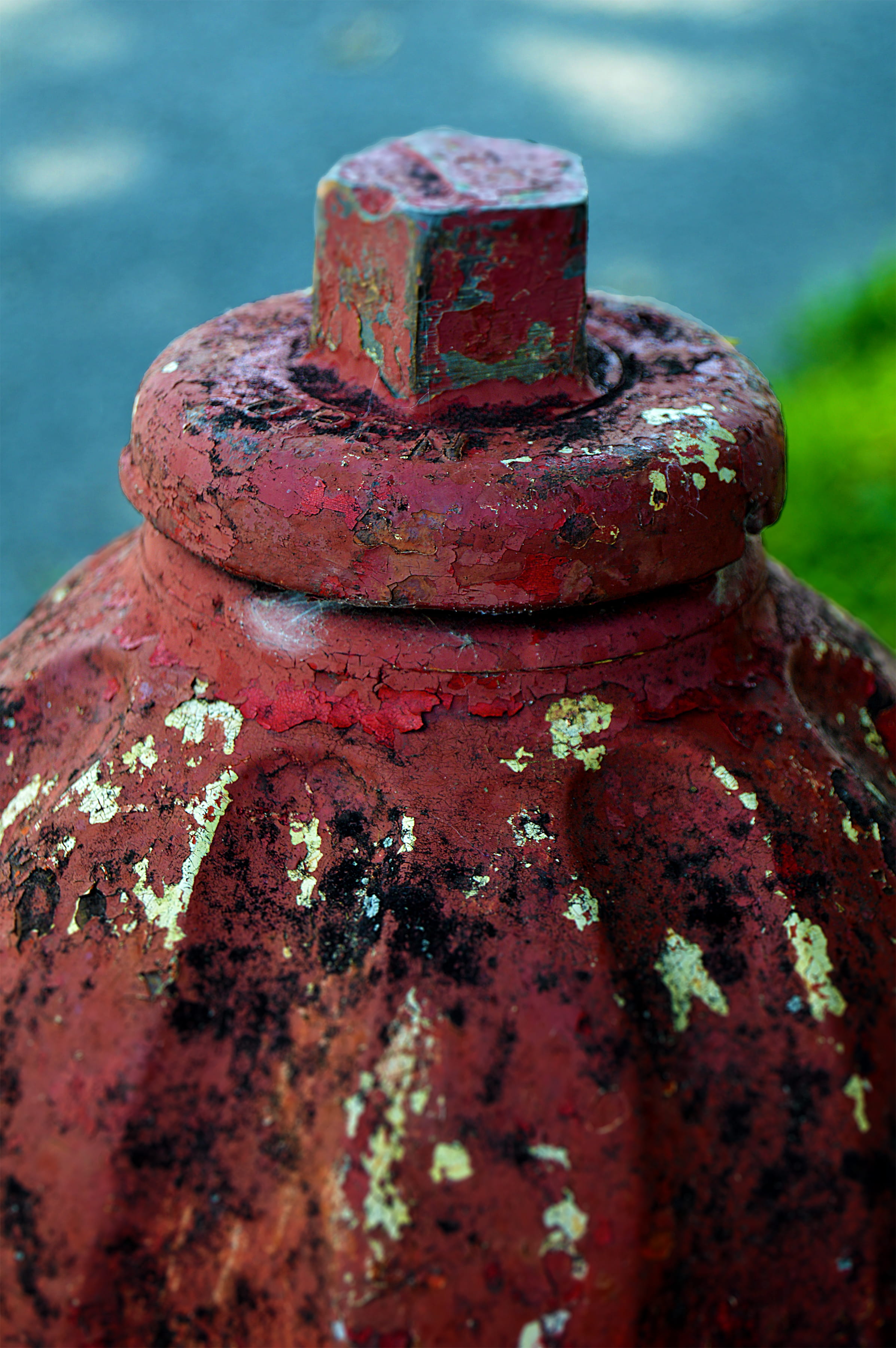 fire hydrant, water, 2K, red, rustic, iron, focus on foreground, security, safety, day, fireman, red metal, weathered, black mold, damaged, bolt, decline, Phone HD Wallpaper