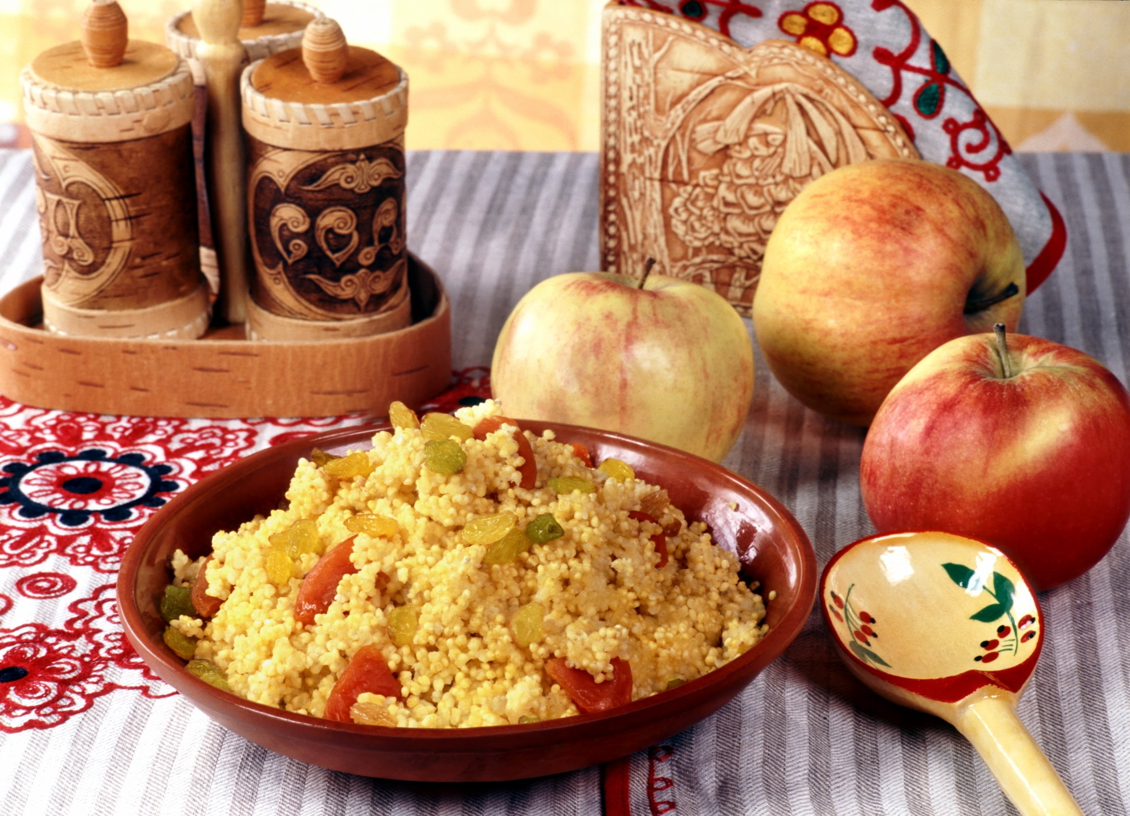 variation, crockery, porridge, 1080P, cooking, breakfast, high angle view, lunch, wood - Material, no people, cultures, apples, organic, ripe, floral pattern, HD Wallpaper