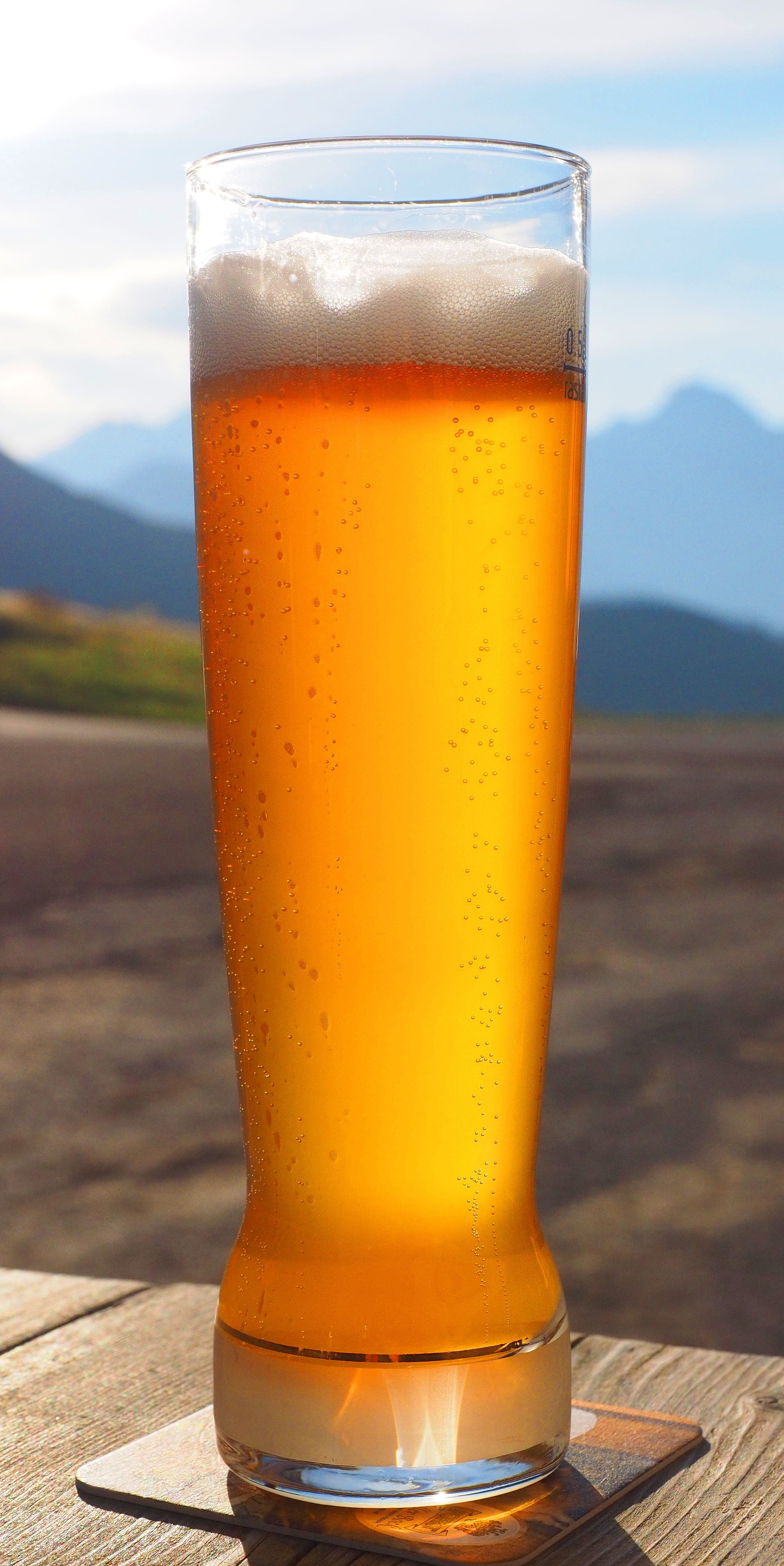 filled, hefeweizen, transparent, thirst quencher, food, glass - material, refreshment, liquid, sky, alcohol, thirst, focus on foreground, unfiltered, 4K, Phone HD Wallpaper