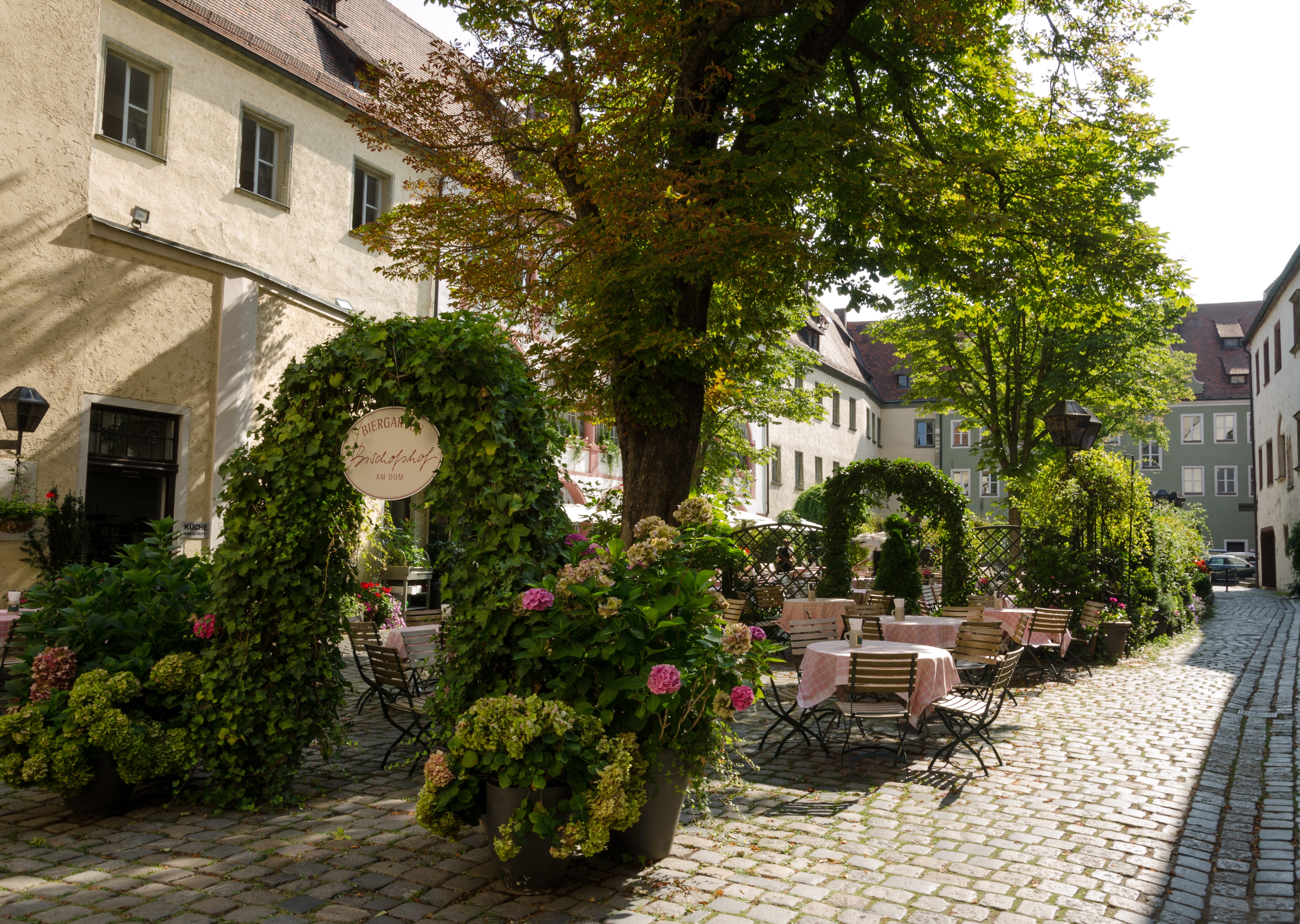 street, architecture, built structure, paving stone, regensburg, 4K, cobblestone, building, green color, house, building exterior, city, residential district, HD Wallpaper