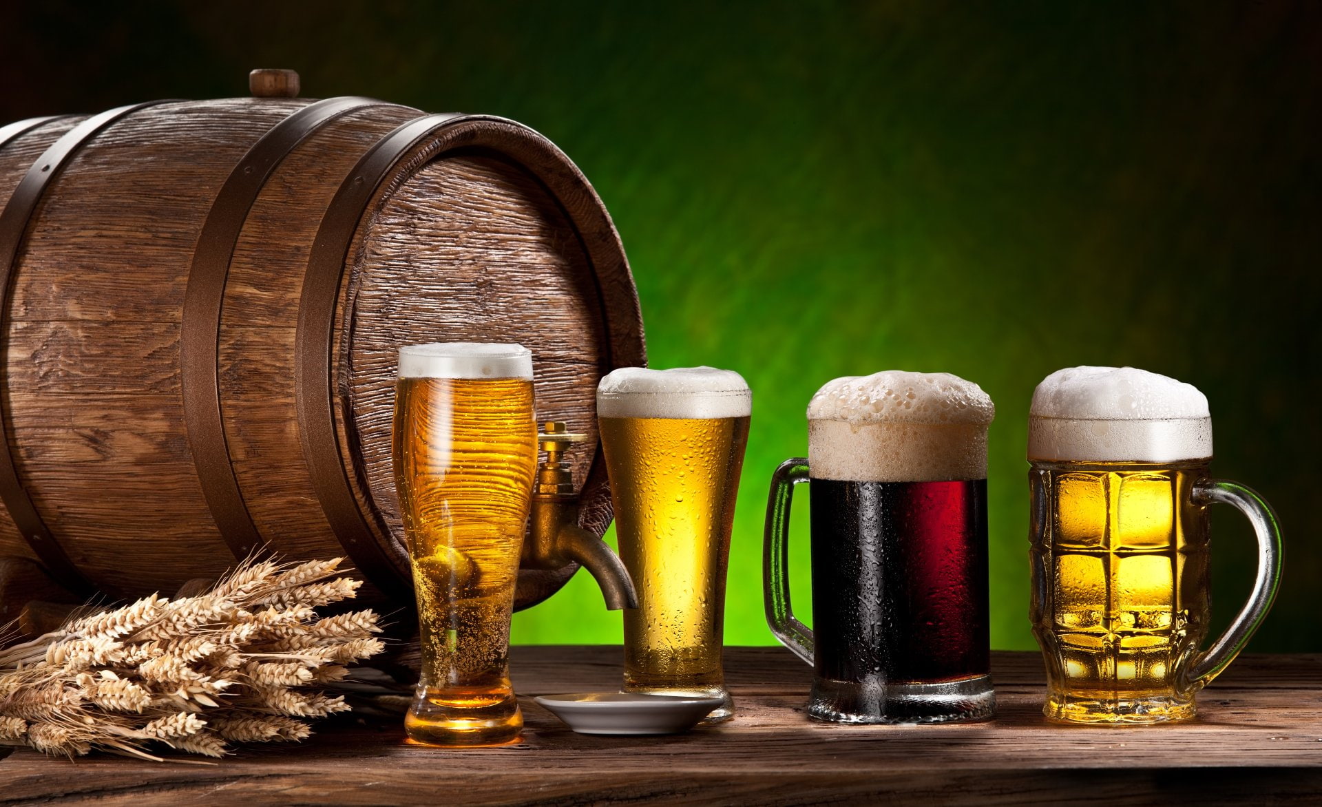 choice, Drink, frothy drink, refreshment, food and drink, no people, container, drinking glass, beer - alcohol, Beer, table, still life, beer glass, close-up, HD Wallpaper