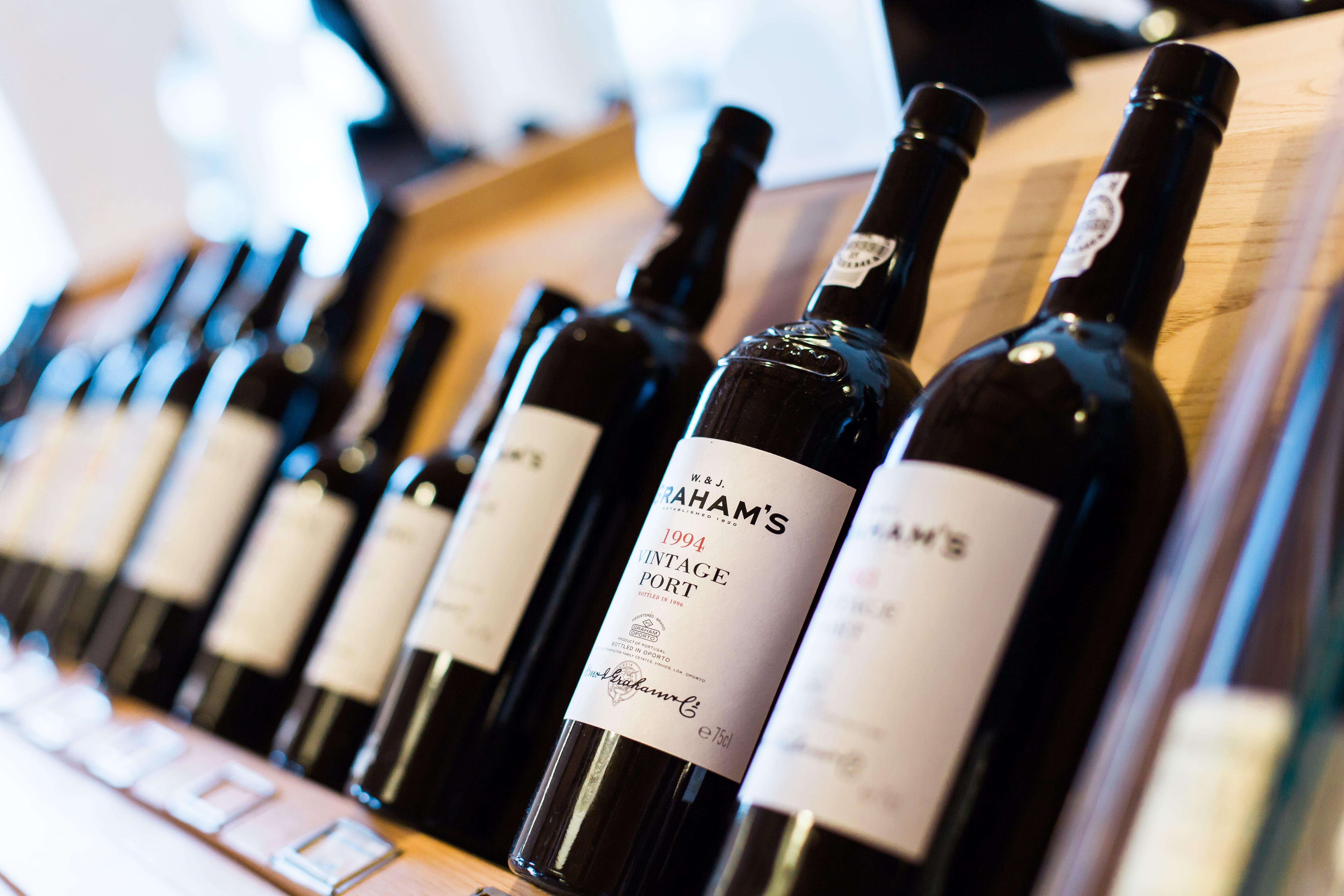 photo, wine, vintage, selective focus, choice, rack, shop, bottle, bottles, luxury, point, food, label, store, selective, large group of objects, alcohol, HD Wallpaper