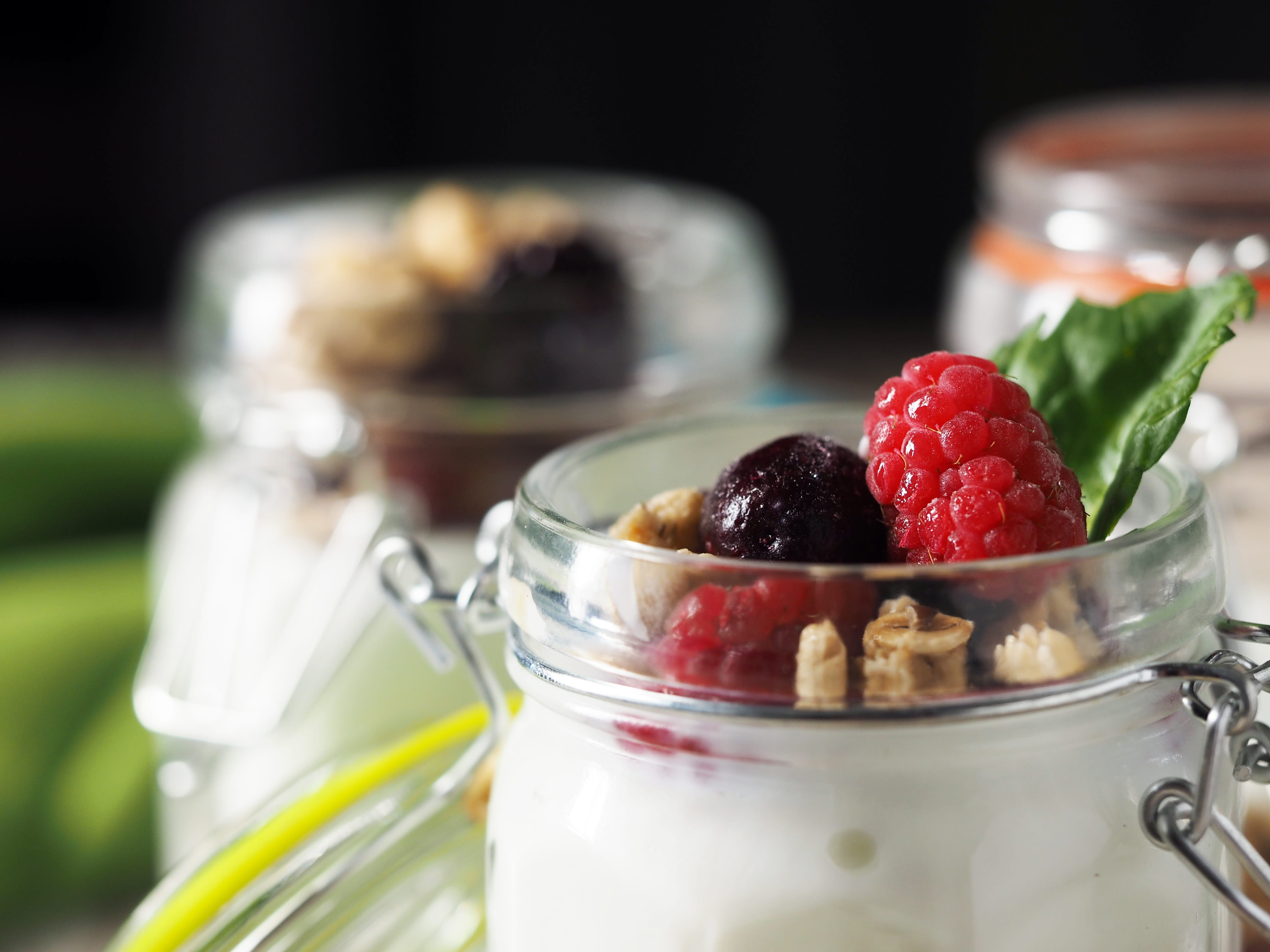 jars, close-up, airtight, tasty, focus on foreground, fresh, berry, indoors, glass, mint leaf - culinary, freshness, healthy eating, diet, parfait, food and drink, HD Wallpaper