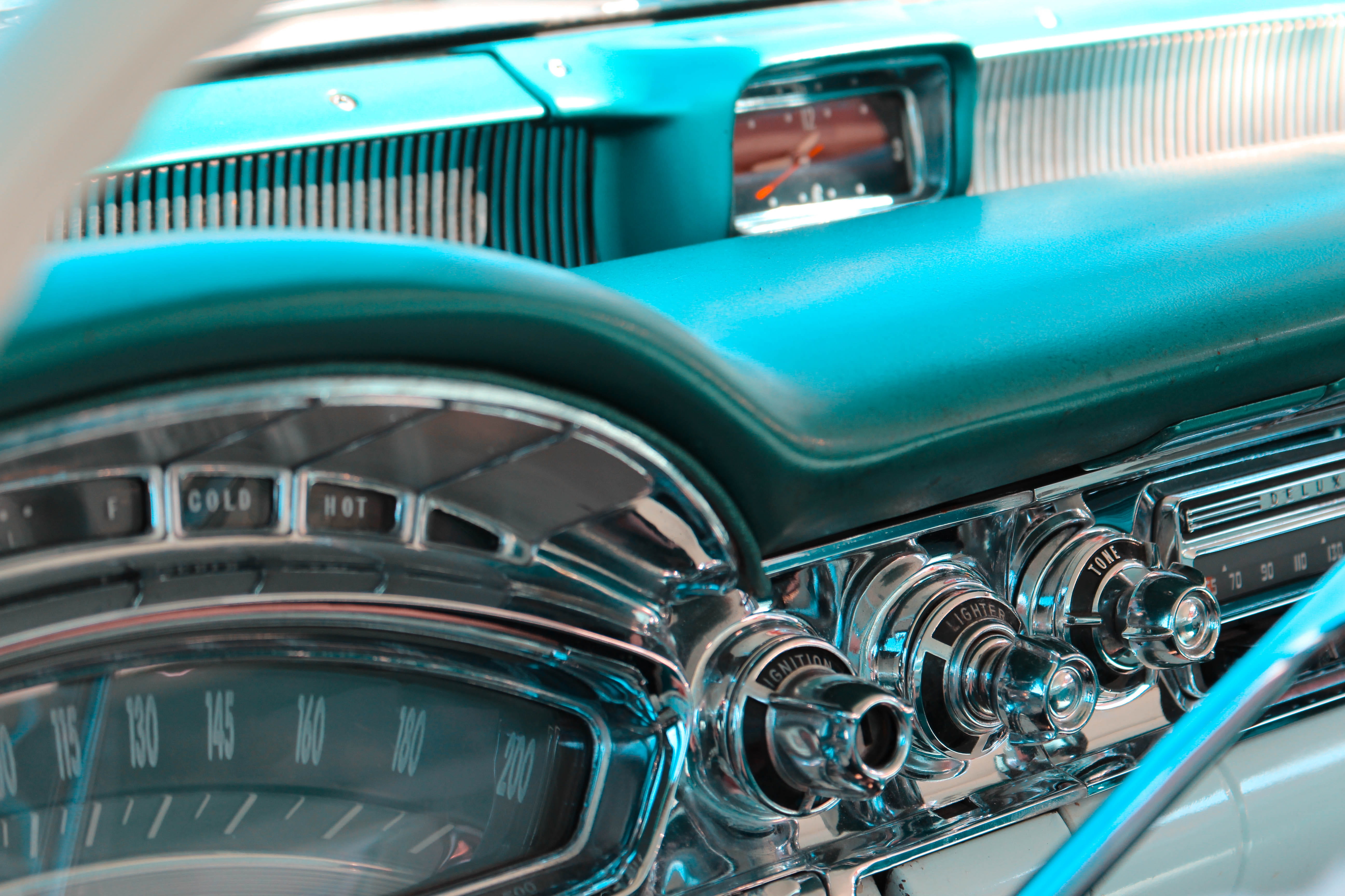 engine, old, luxury, chrome, no people, land vehicle, canon700d, shiny, steel, v8, glass - material, canoneos, mode of transportation, retro styled, blue, HD Wallpaper