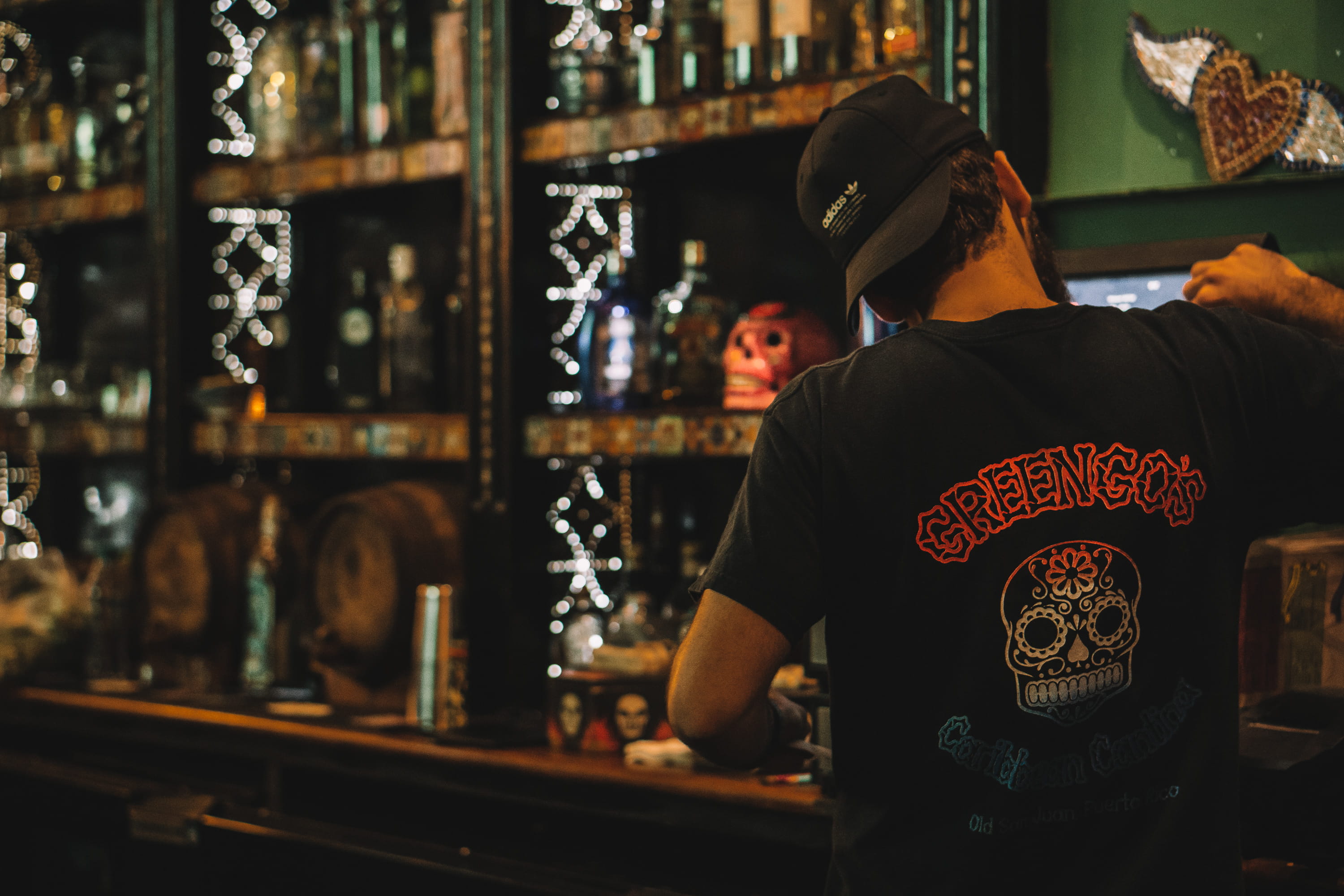 drink, clothing, glass, occupation, rear view, pub, wine, cap, night life, beverage, worker, human, selective focus, food and drink, indoors, retail, person, HD Wallpaper