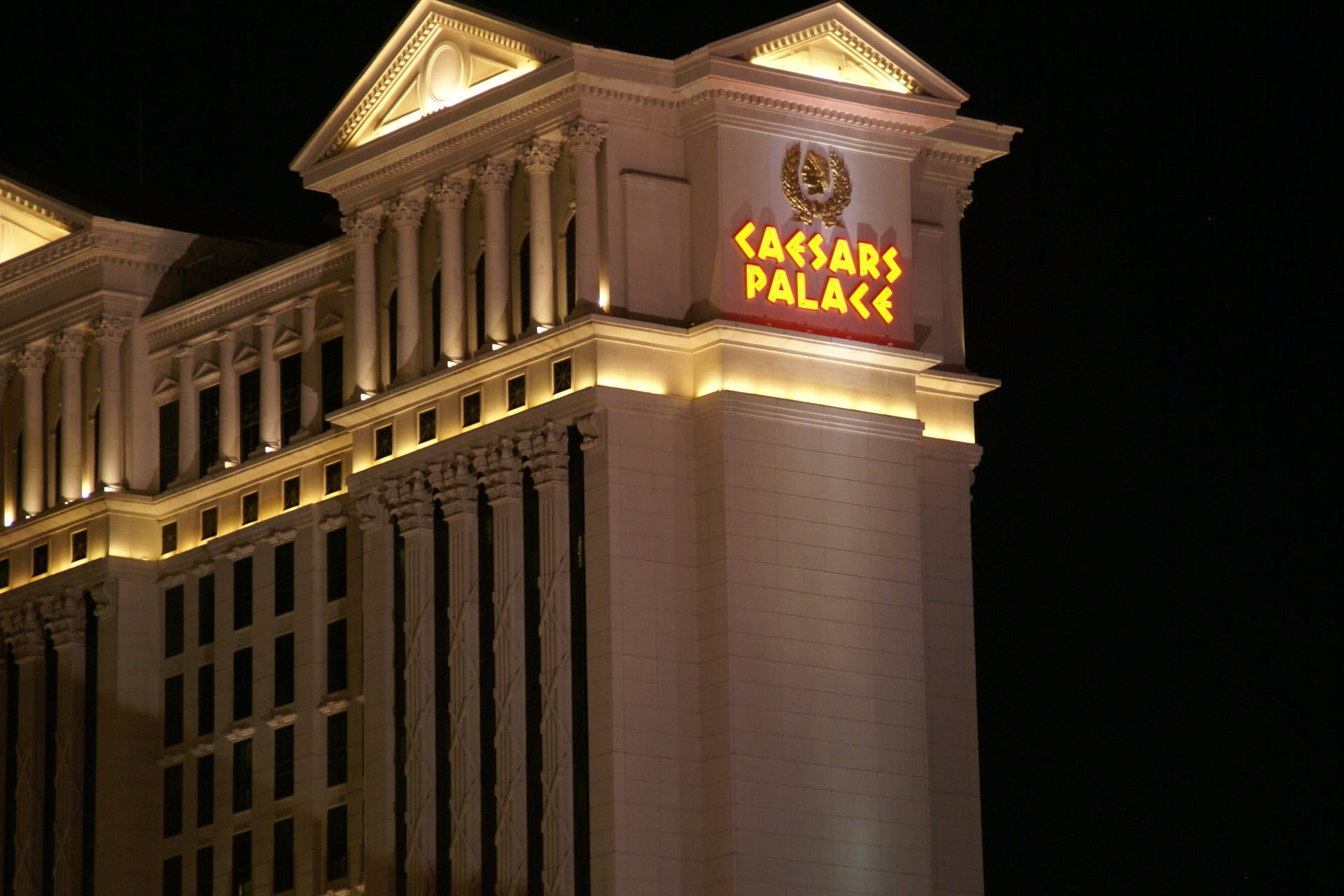 lighting equipment, building, built structure, strip, sightseeing, attraction, classical style, travel destinations, text, nevada, gambling, architecture, HD Wallpaper