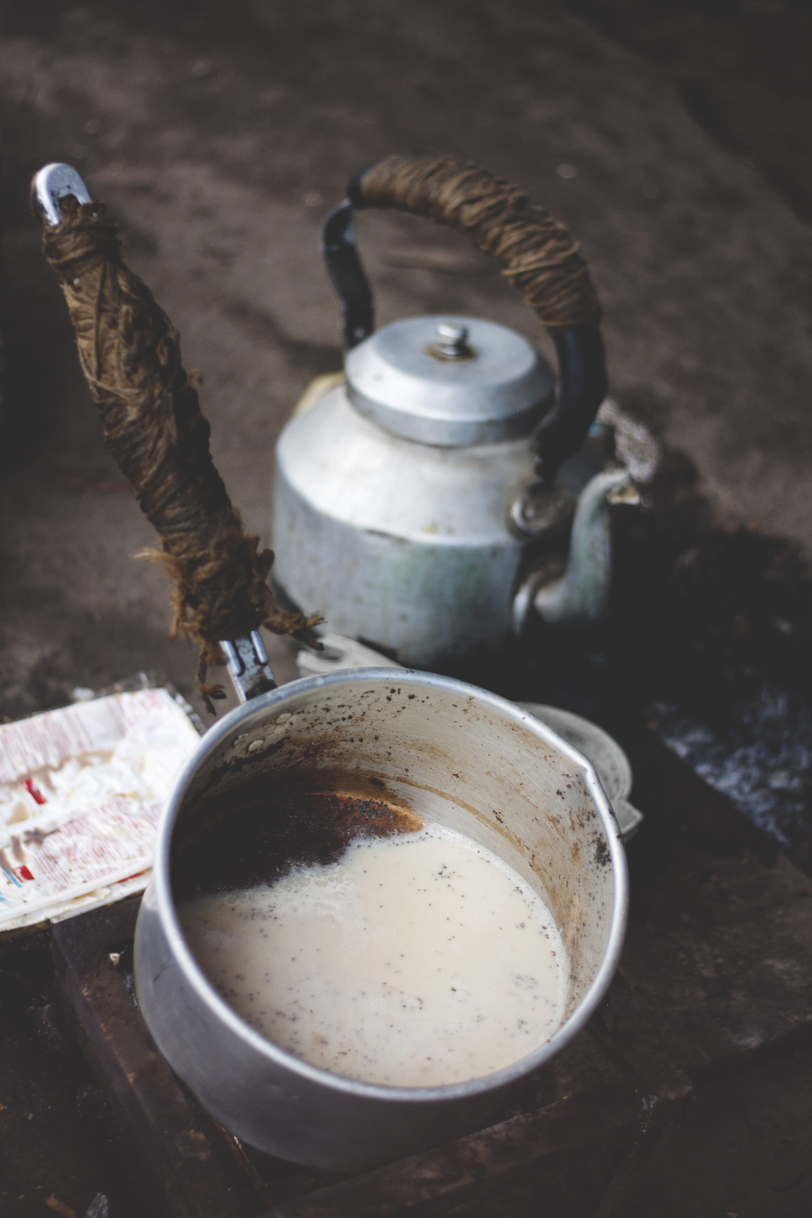 shallow, pan, photography, food and drink, beside, table, animal, food, cup, spice market, no people, close-up, muted, container, grey, sauce, metal, focus, Phone HD Wallpaper