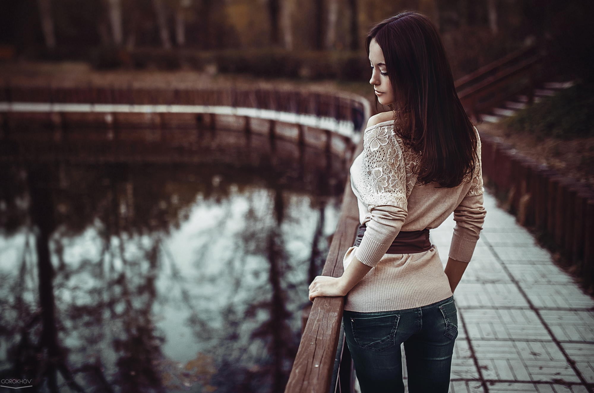 focus on foreground, built structure, 1080P, casual clothing, long hair, fence, lifestyles, jeans, closed eyes, women outdoors, back, brunette, filter, HD Wallpaper