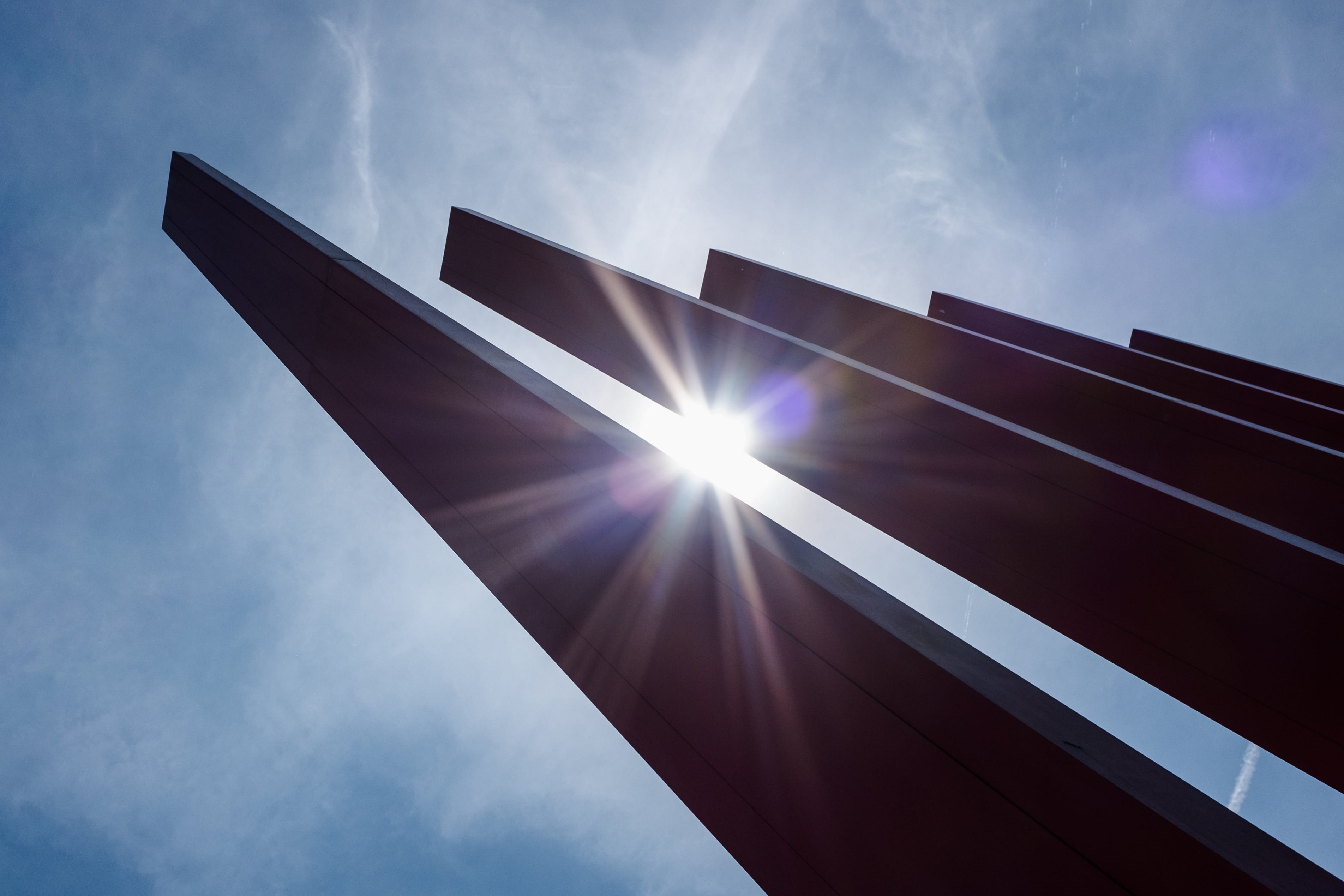 sign, 2K, light at the end of the tunnel, bright, sunbeam, building, high up, day, back lit, sunshine, lens flare, structure, outdoors, nature, architecture, HD Wallpaper
