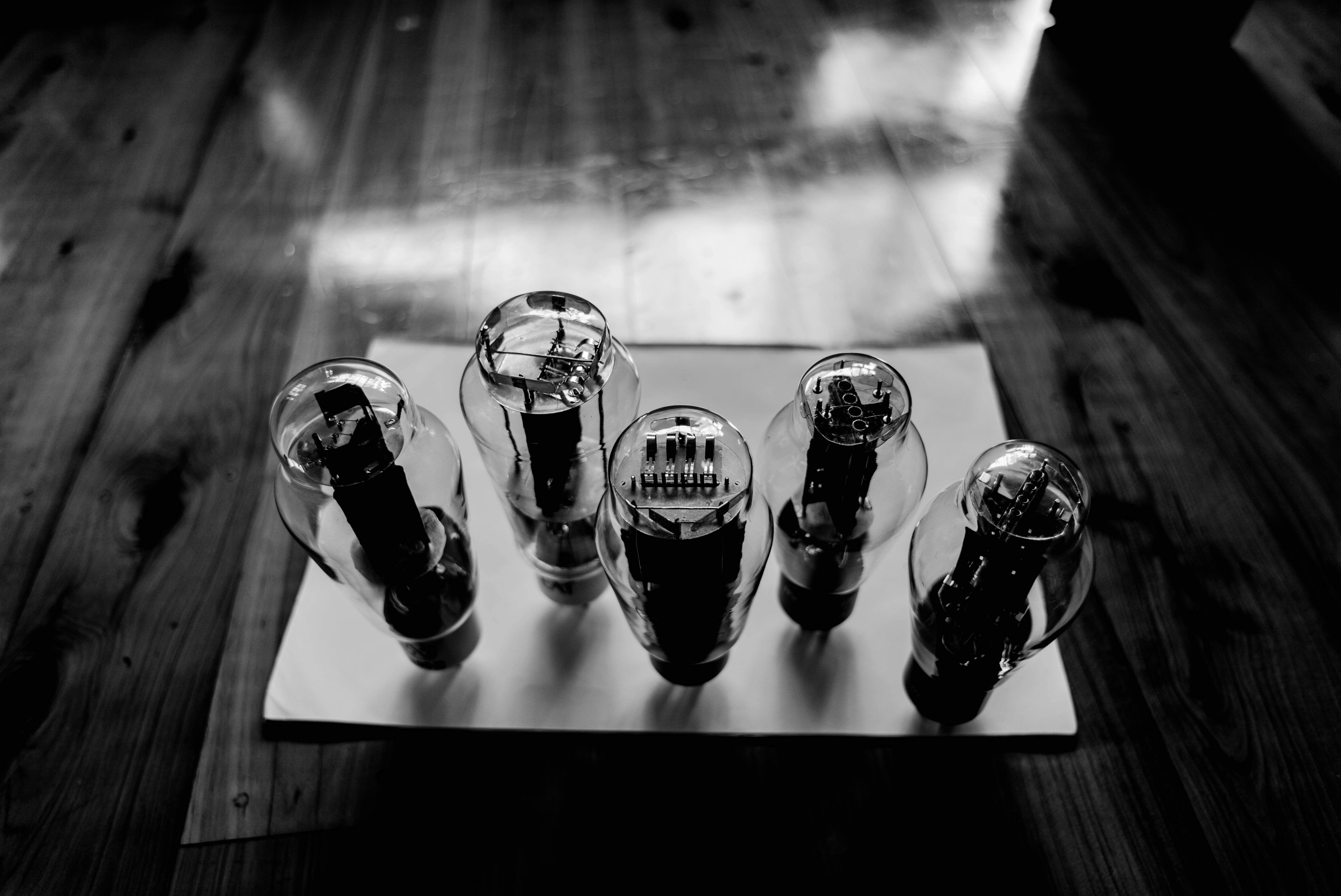5K, monochrome, vacuum tubes, depth of field, HD Wallpaper