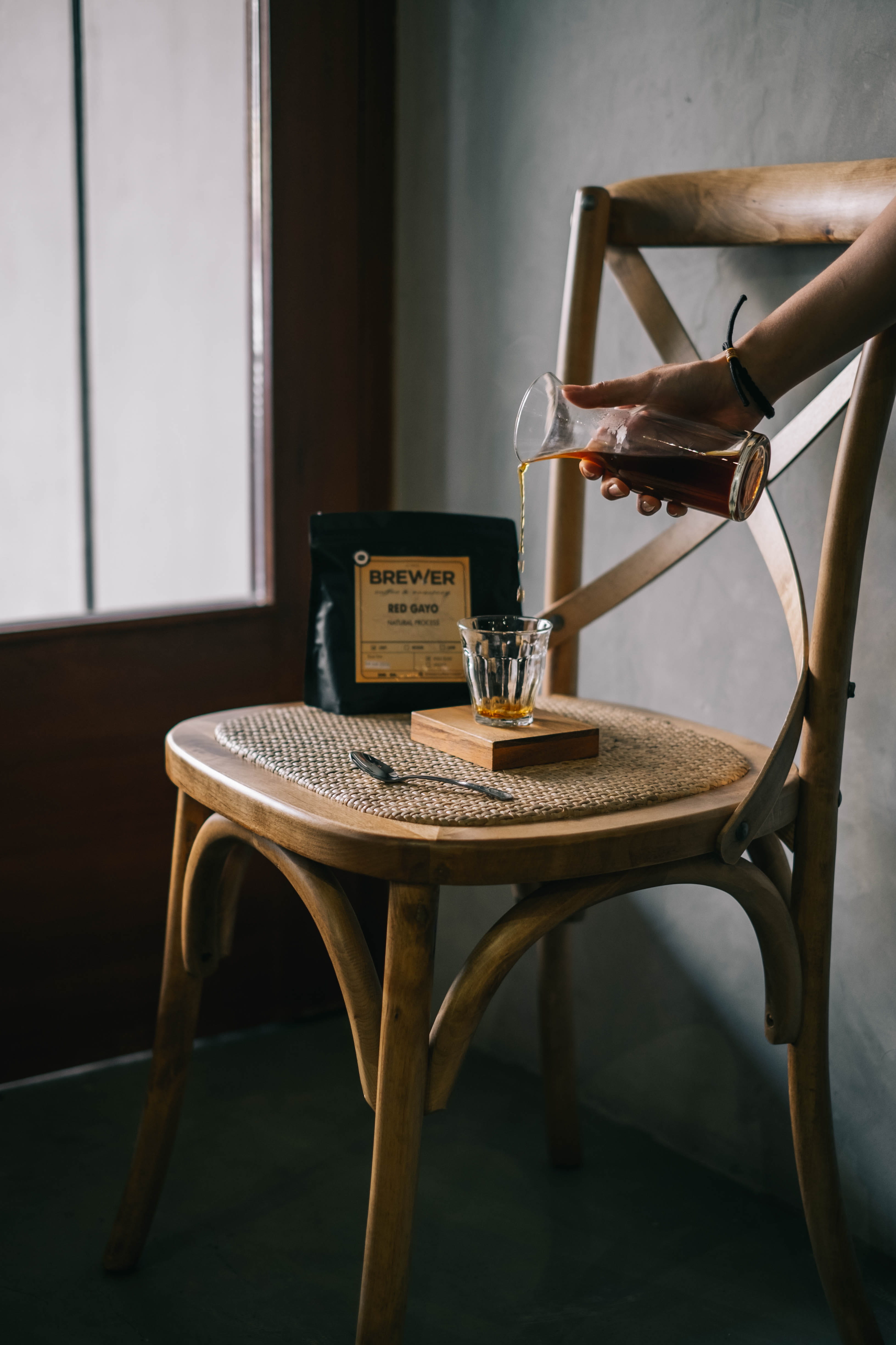 window, latte, coffee, cafe, old-fashioned, near, manualbrew, indoors, furniture, retro Styled, luxury, brewer, coffee shop, carafe, desk, cafe latte, clear, Phone HD Wallpaper