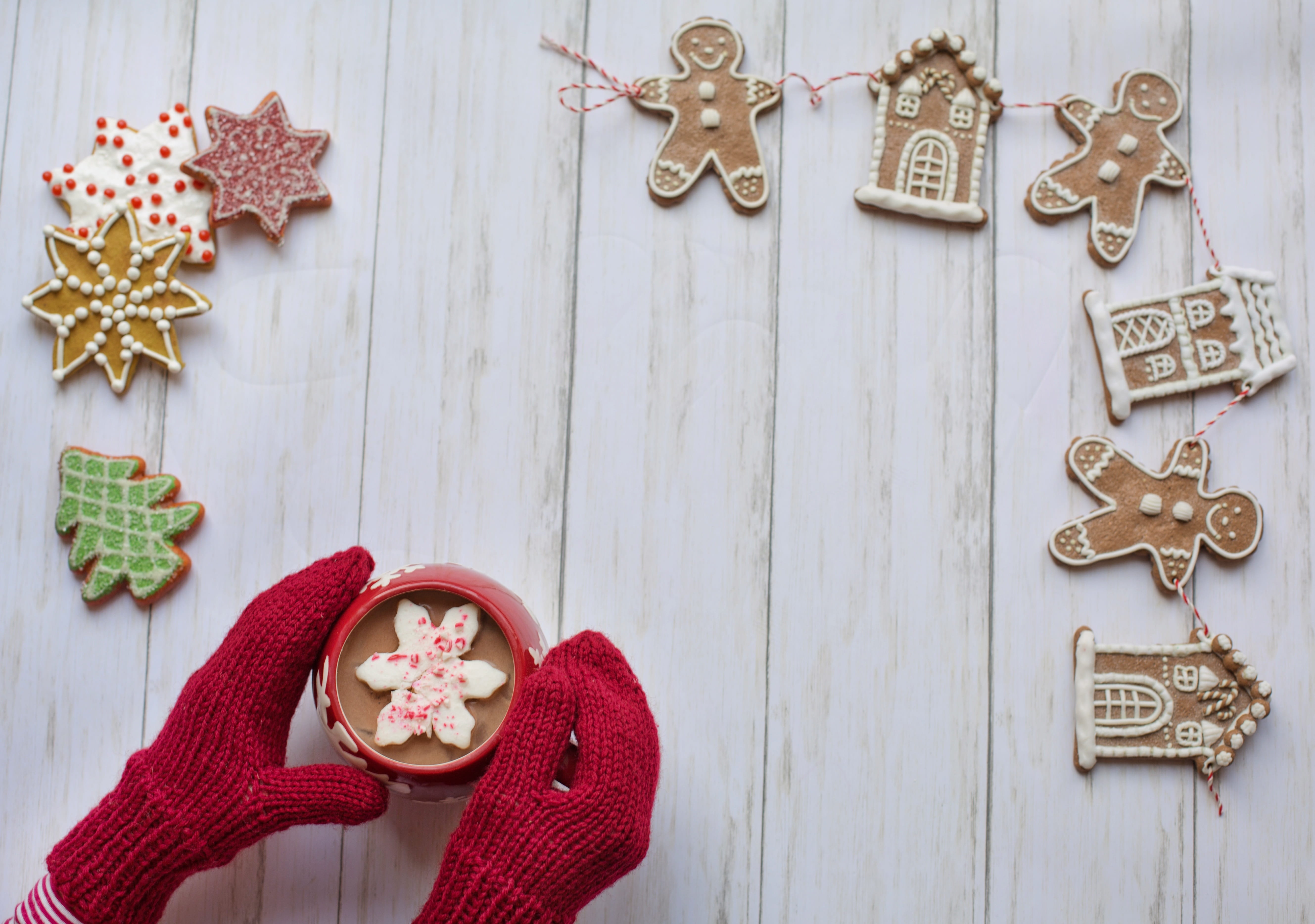 holding, christmas ornament, one person, entrance, celebration, border, mittens, decoration, human body part, 5K, real people, red, human hand, lifestyles, HD Wallpaper
