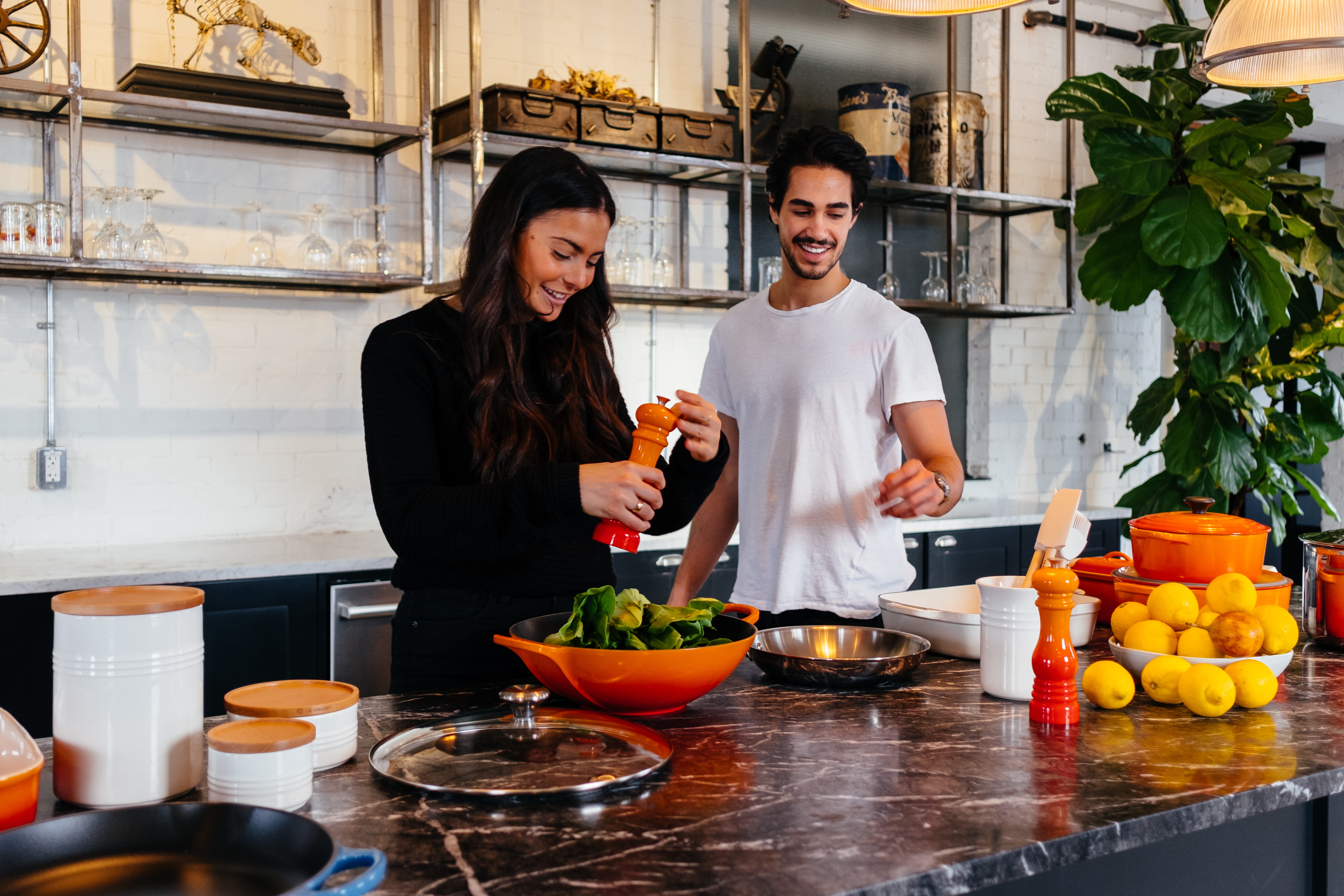 couple, home, women, 5K, food, smiling, season, salt, le creuset, bonding, happiness, females, two people, pub, couple - relationship, domestic life, wellbeing, HD Wallpaper