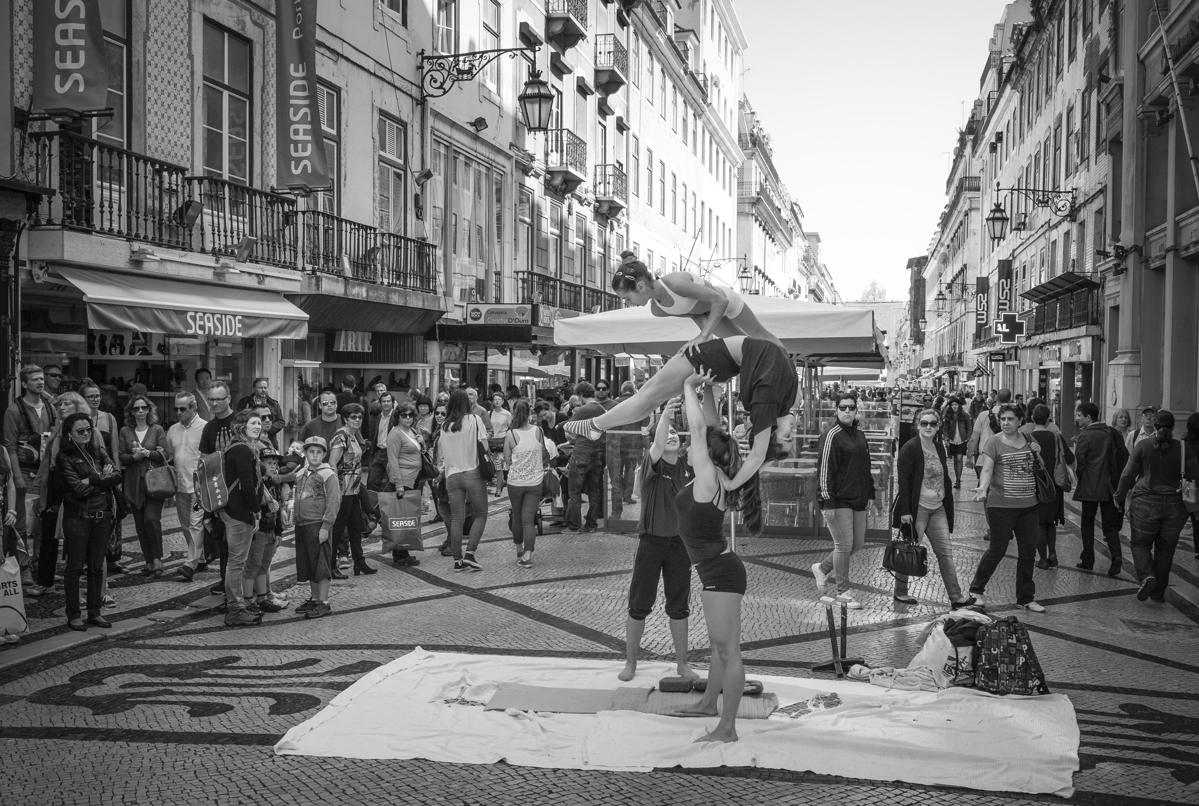 crowd, People, Sport, urban Scene, large group of people, city life, city street, Street Scene, grayscale, lifestyles, visual Art, leisure activity, street, HD Wallpaper