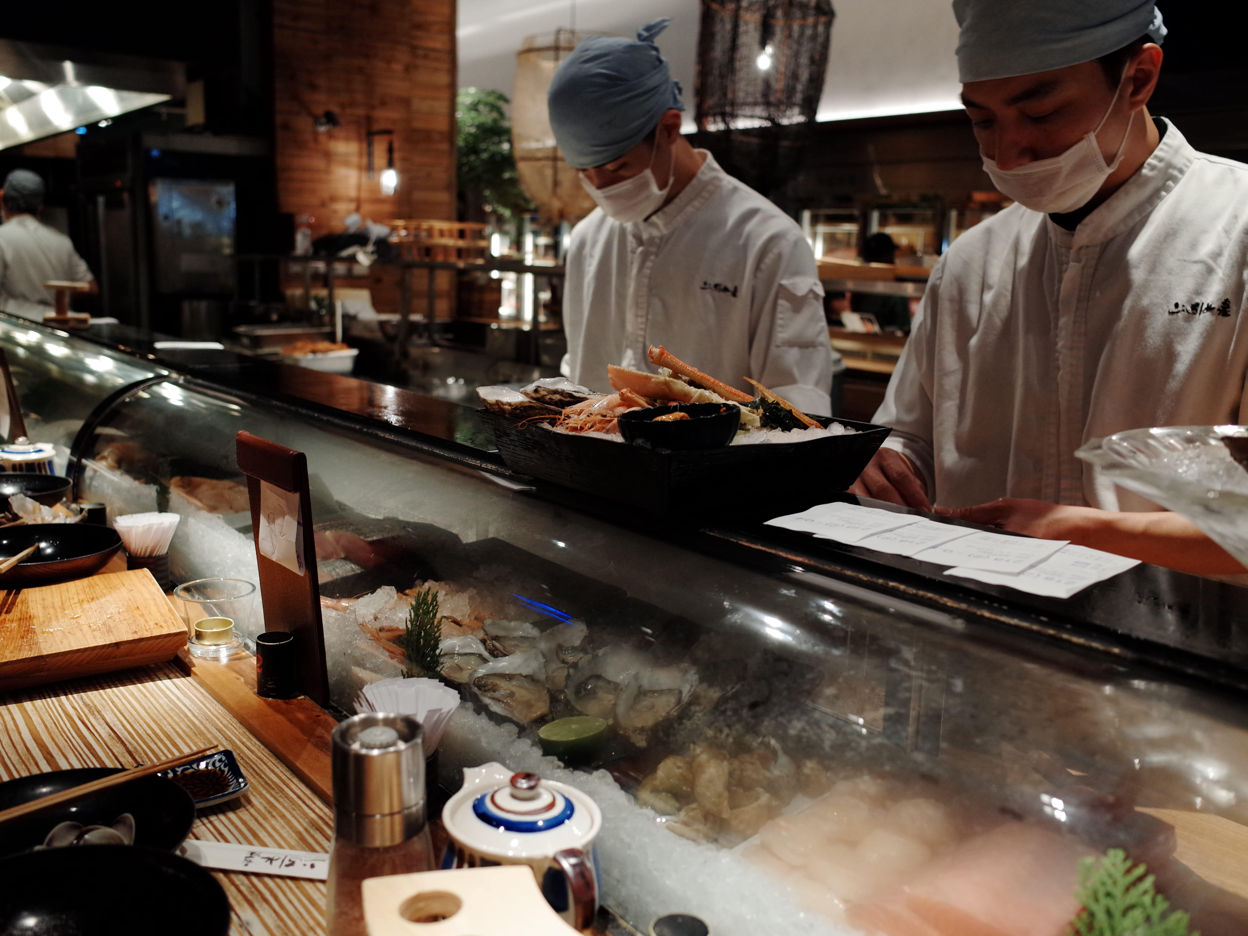 uniform, dish, indoors, waist up, food, real people, cafeteria, bun, human, men, freshness, business, mask, bakery, working, person, bread, container, food court, HD Wallpaper