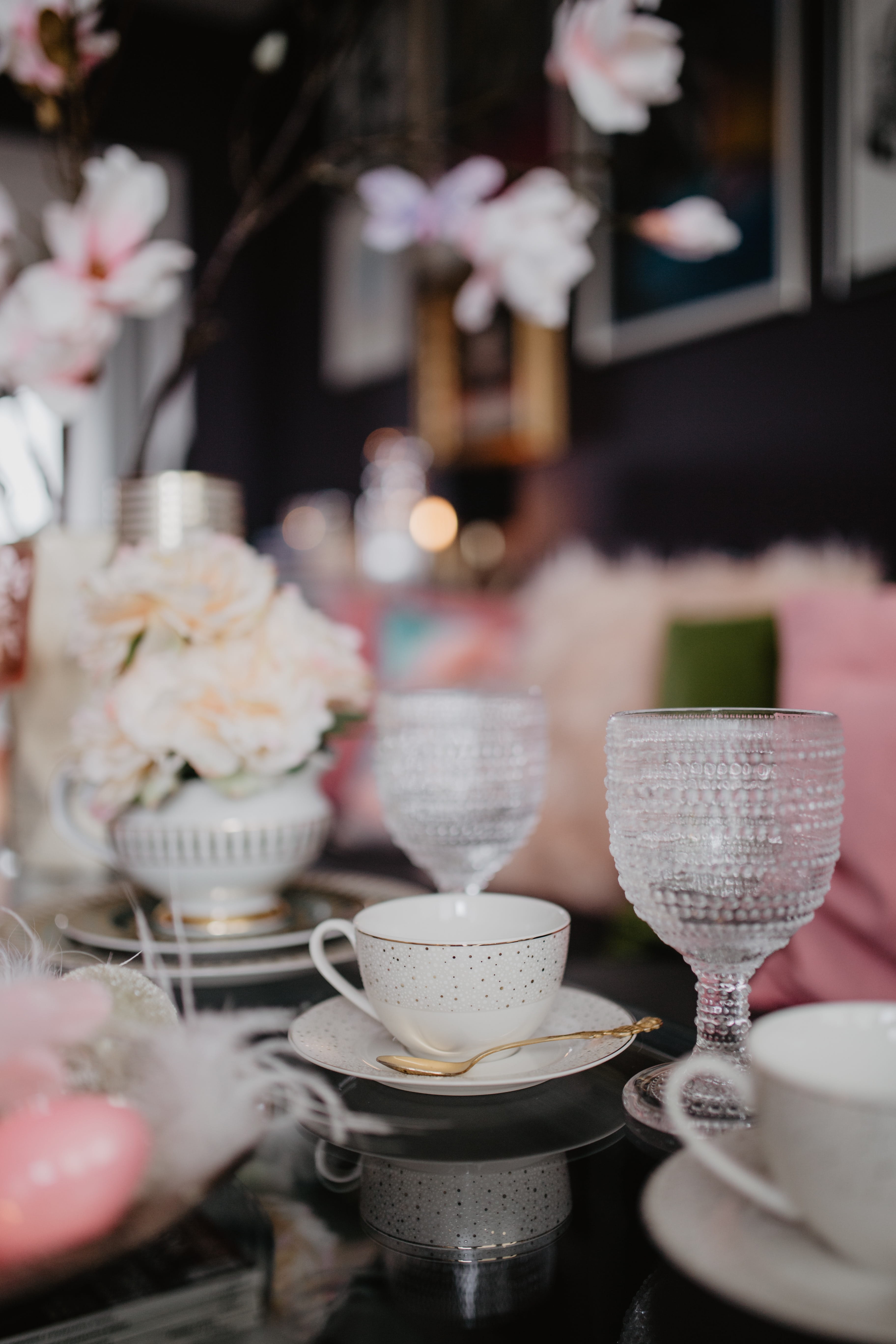 interior, glass - material, room, spring, indoors, business, freshness, glass, alcohol, selective focus, food, focus on foreground, porcelain, 5K, temptation, Phone HD Wallpaper