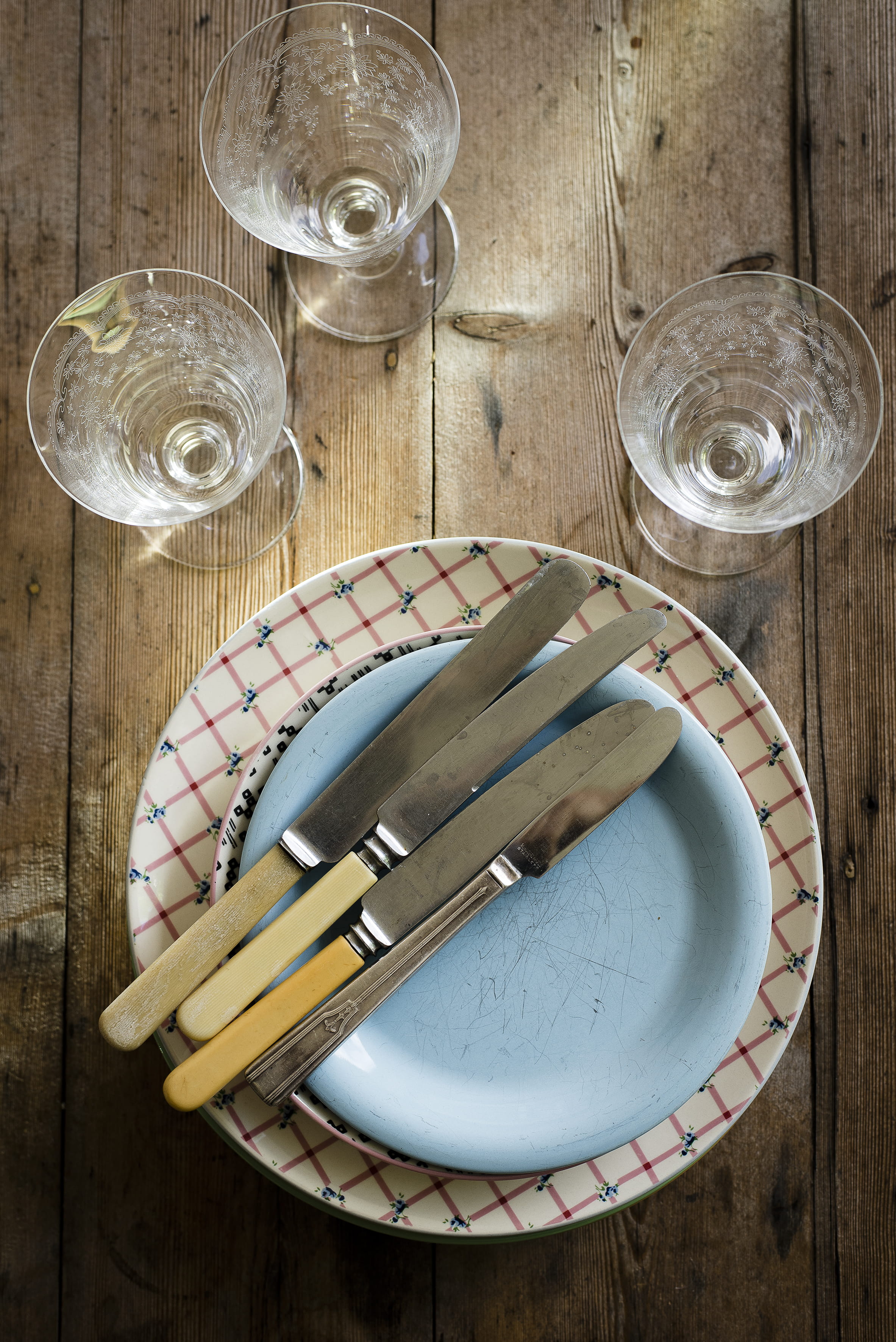crockery, table knife, food, butter, refreshment, drinking glass, dishware, no people, lay, dish, cup, freshness, stem, top down, old, butter knife, glasses, Phone HD Wallpaper