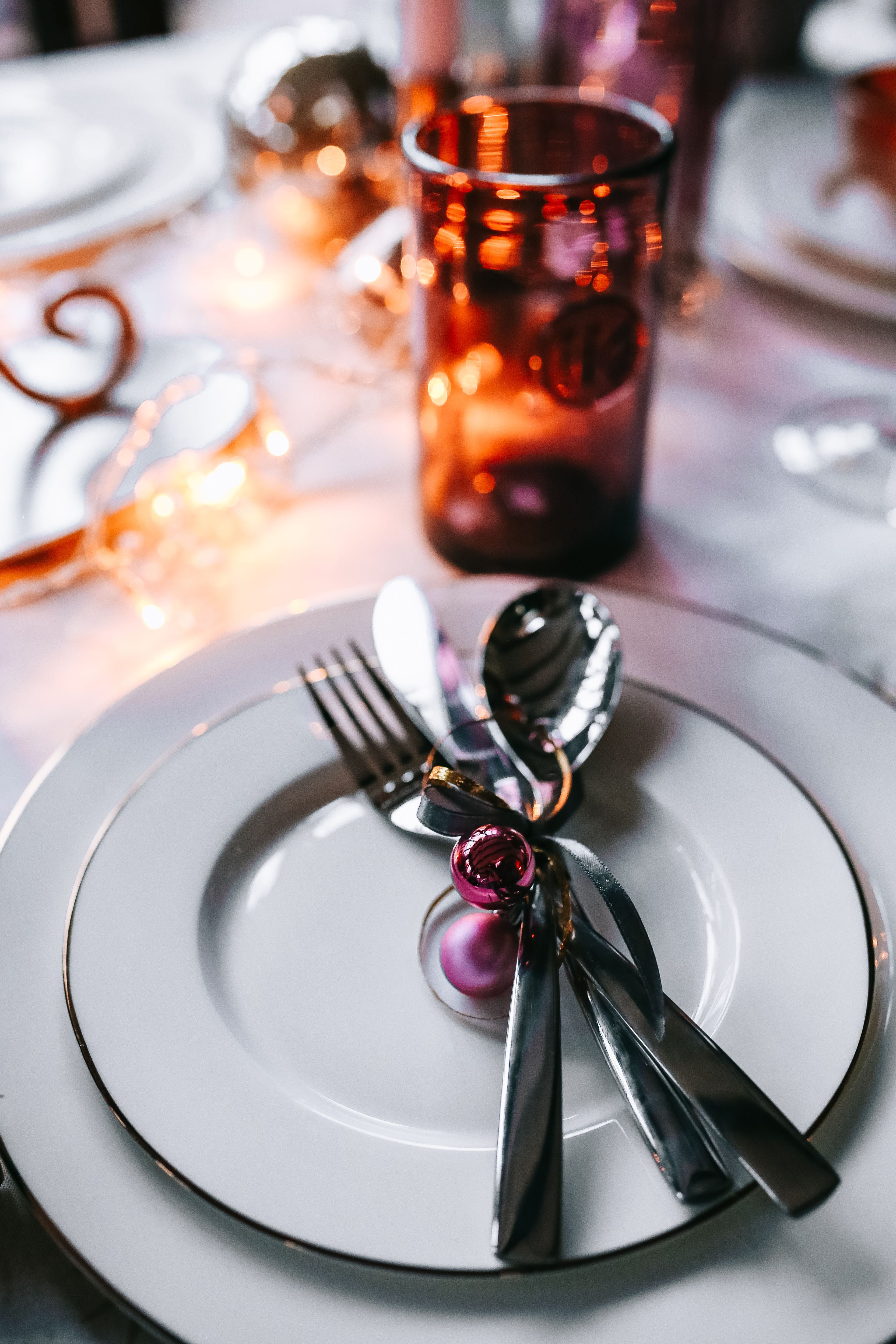 glamour, crockery, no People, setting, dinner, kitchen utensil, still life, celebration, decorations, banquet, food, drink, table set, napkin, place Setting, Phone HD Wallpaper
