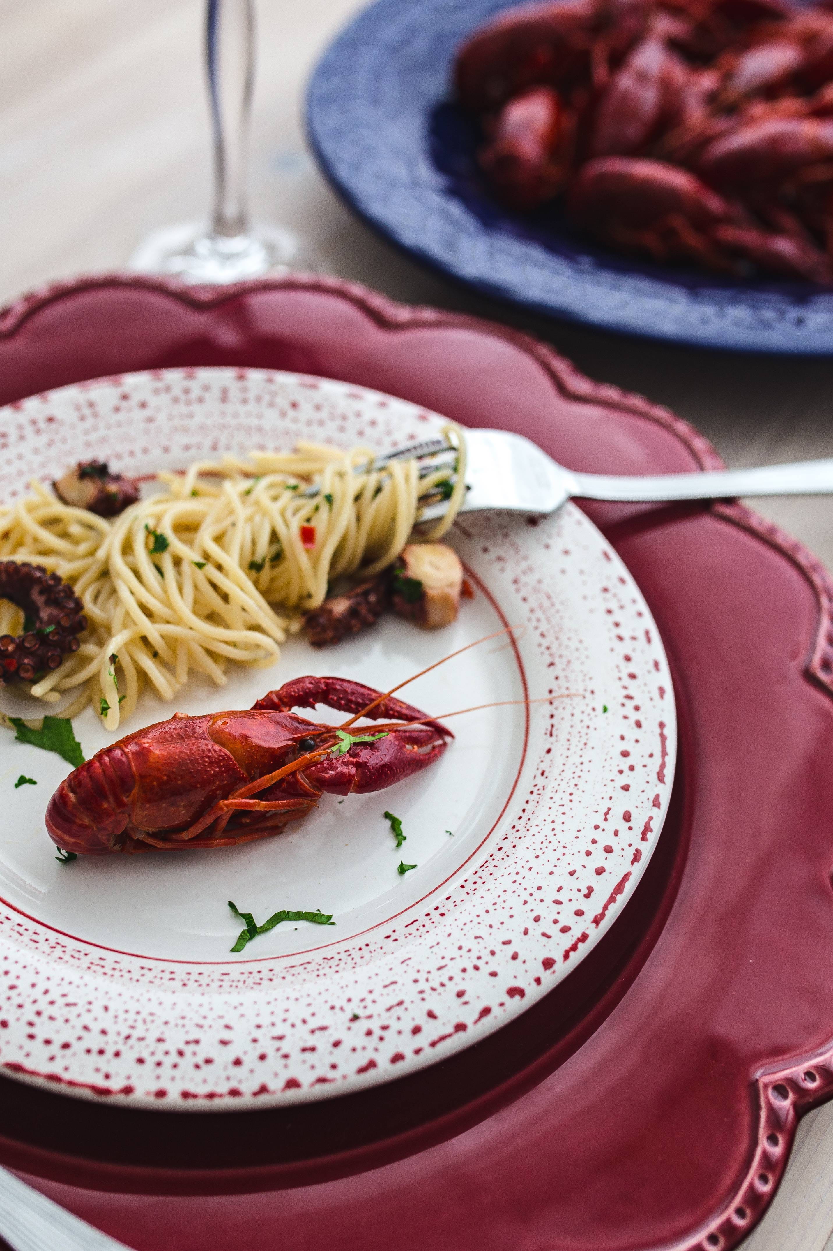 roses, no people, food, pasta, temptation, common beet, high angle view, crockery, red wine, eating utensil, cooked, close-up, seafood, octopus, spoon, Phone HD Wallpaper