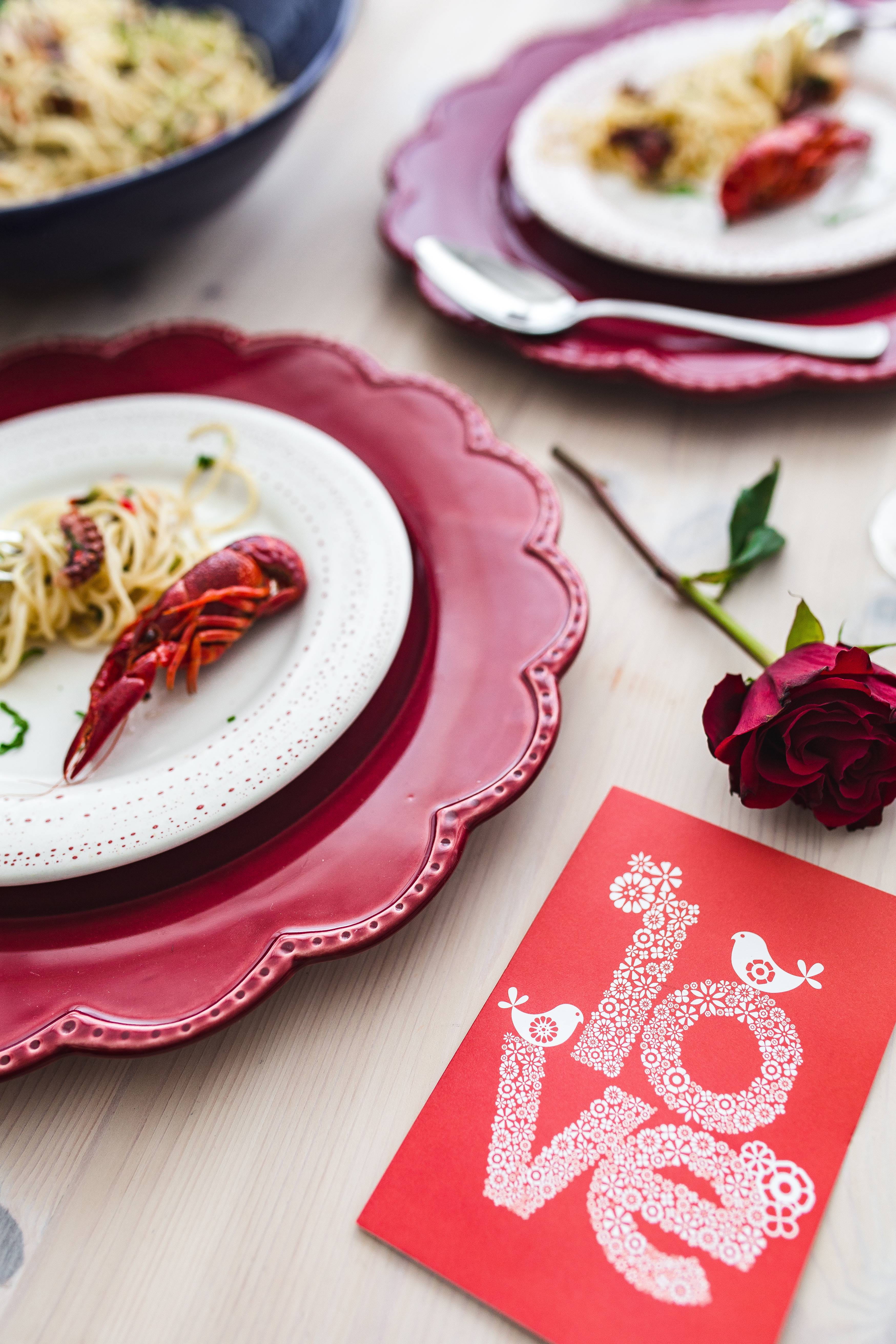 indoors, food and drink, octopus, napkin, baked, freshness, high angle view, elegant, red, seafood, crockery, dinner, plant, flower, close-up, food, celebration, Phone HD Wallpaper