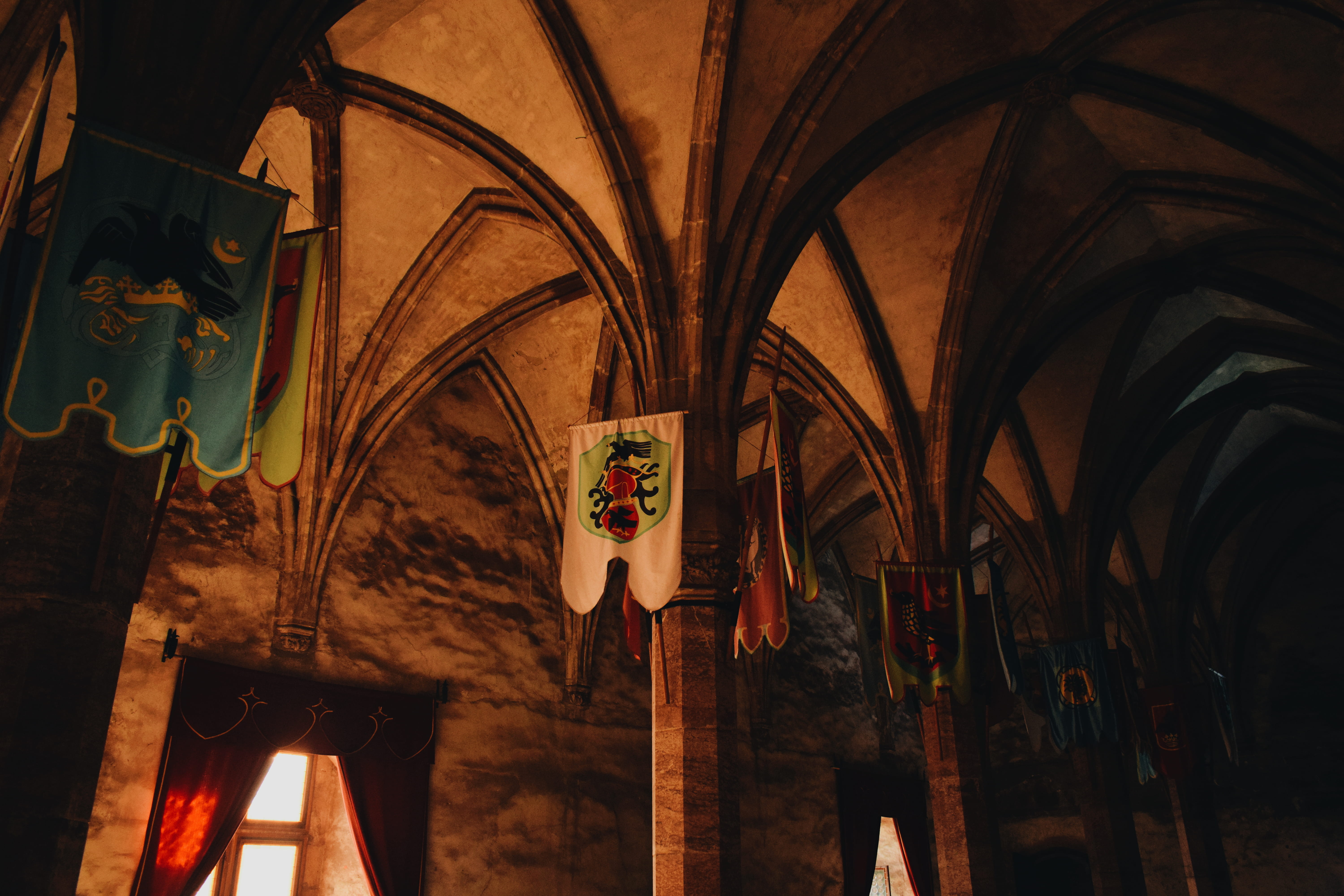 indoors, the past, ceiling, history, castelul corvinilor, medieval, romania, light, religion, hanging, building, bannermen, vaulted, built structure, gothic, HD Wallpaper