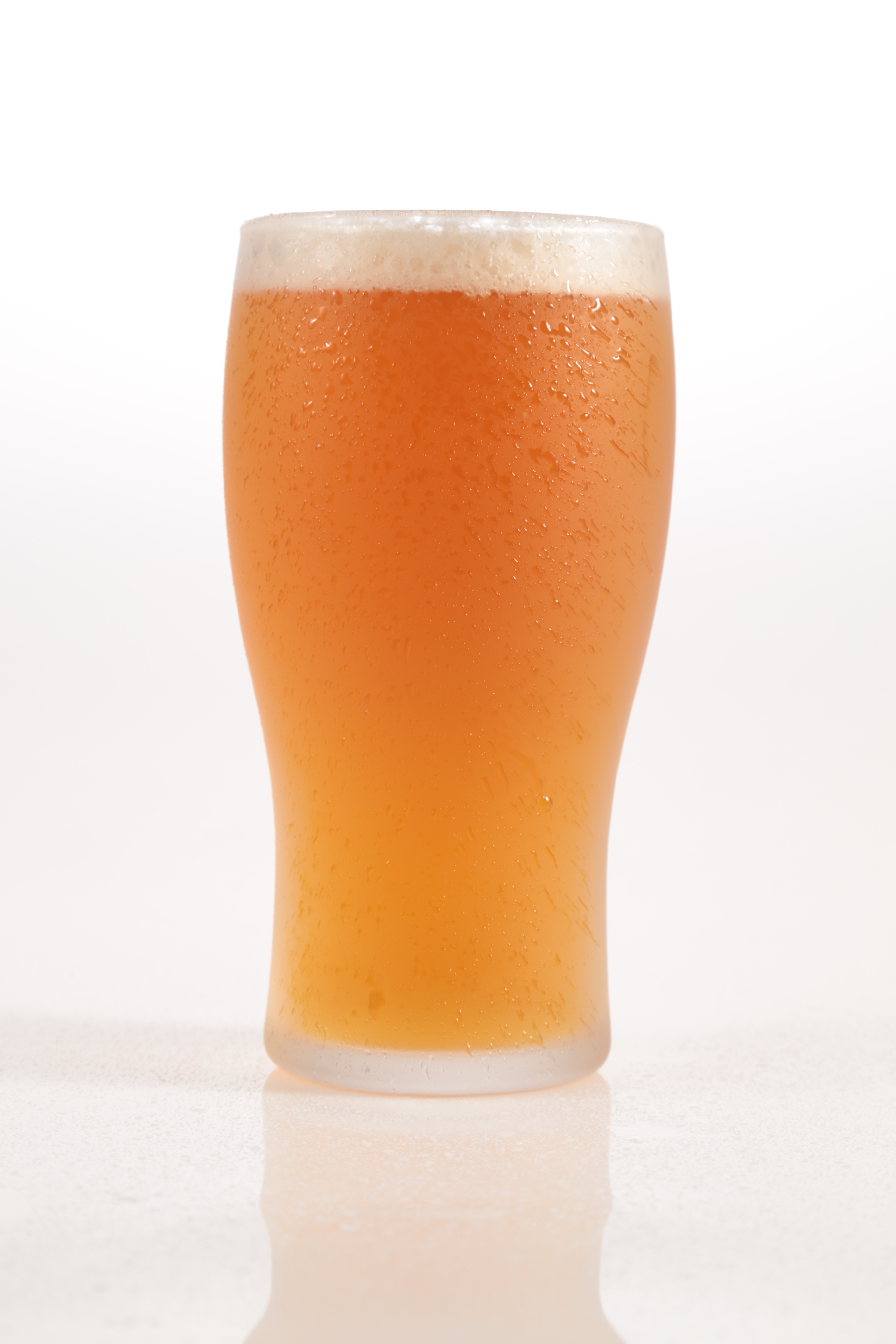 highball, frothy drink, head, 5K, pint, still life, glass, cold, pint glass, clear, full, blank, white background, close-up, food and drink, drinking glass, Phone HD Wallpaper