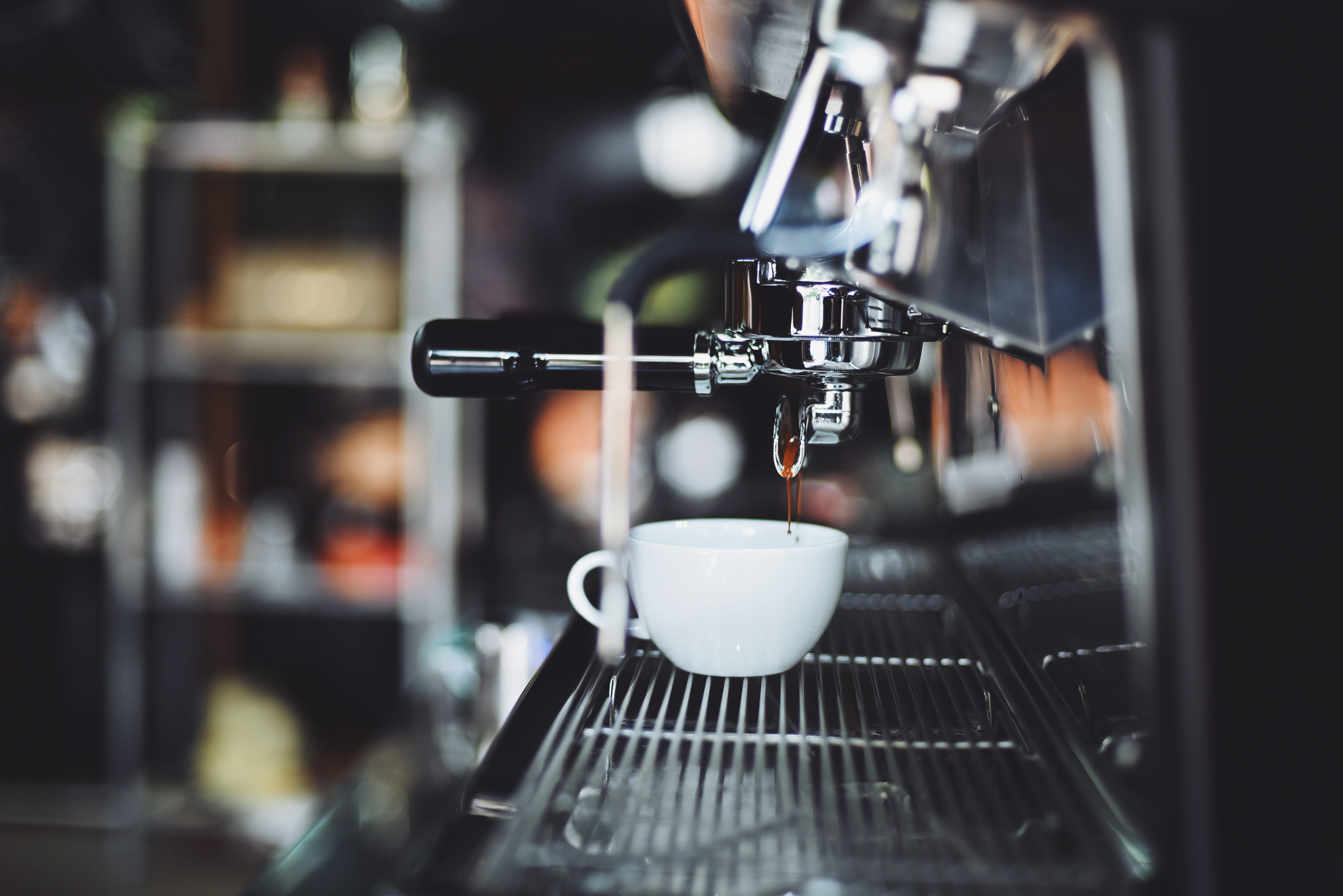 appliance, caffeine, coffee cup, production, espresso, selective focus, coffee shop, metal, mug, no people, drink, 5K, coffee, machinery, cafe, indoors, HD Wallpaper