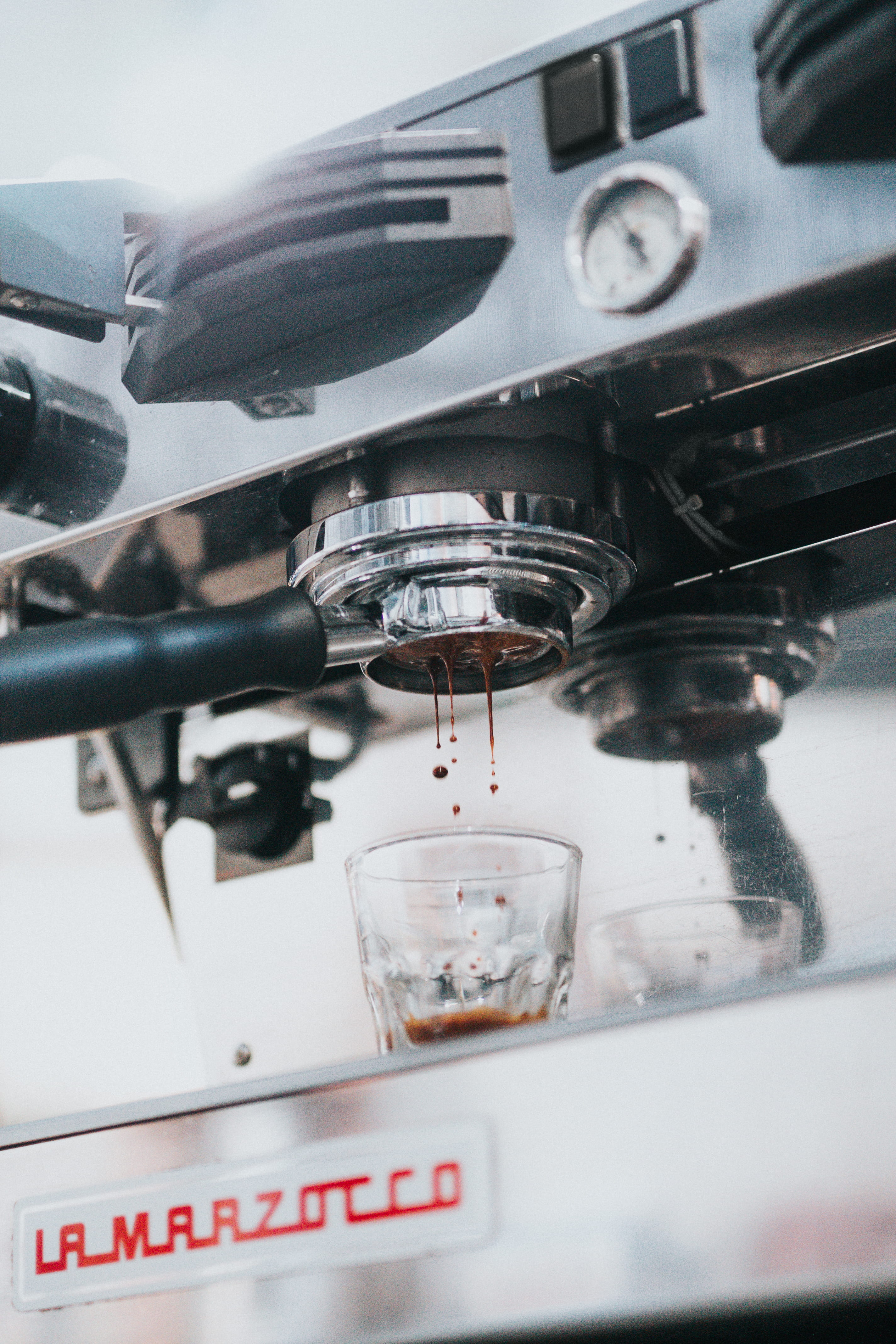 transparent, close-up, drips, cup, coffee, communication, mode of transportation, espresso, machinery, car, selective focus, metal, photo, transportation, Phone HD Wallpaper
