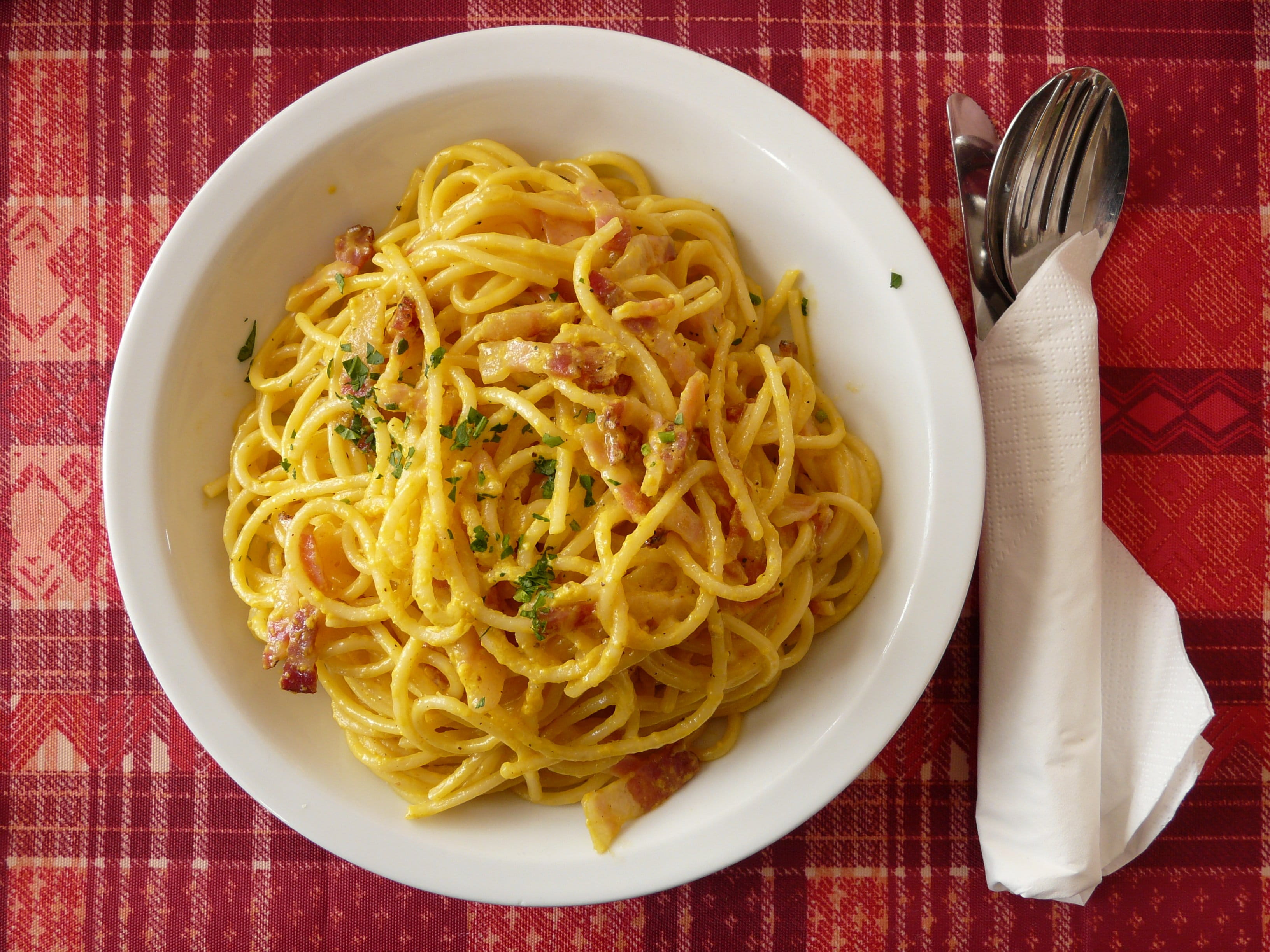 ready-to-eat, noodles, high angle view, white, cutlery, knife, hearty, food and drink, cabonara, eat, directly above, spoon, wellbeing, still life, no people, HD Wallpaper