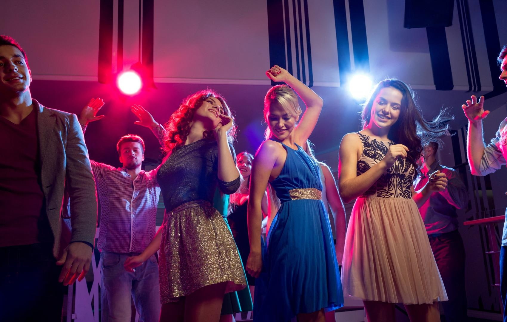 amigos, bailando, 720P, discoteca, HD Wallpaper