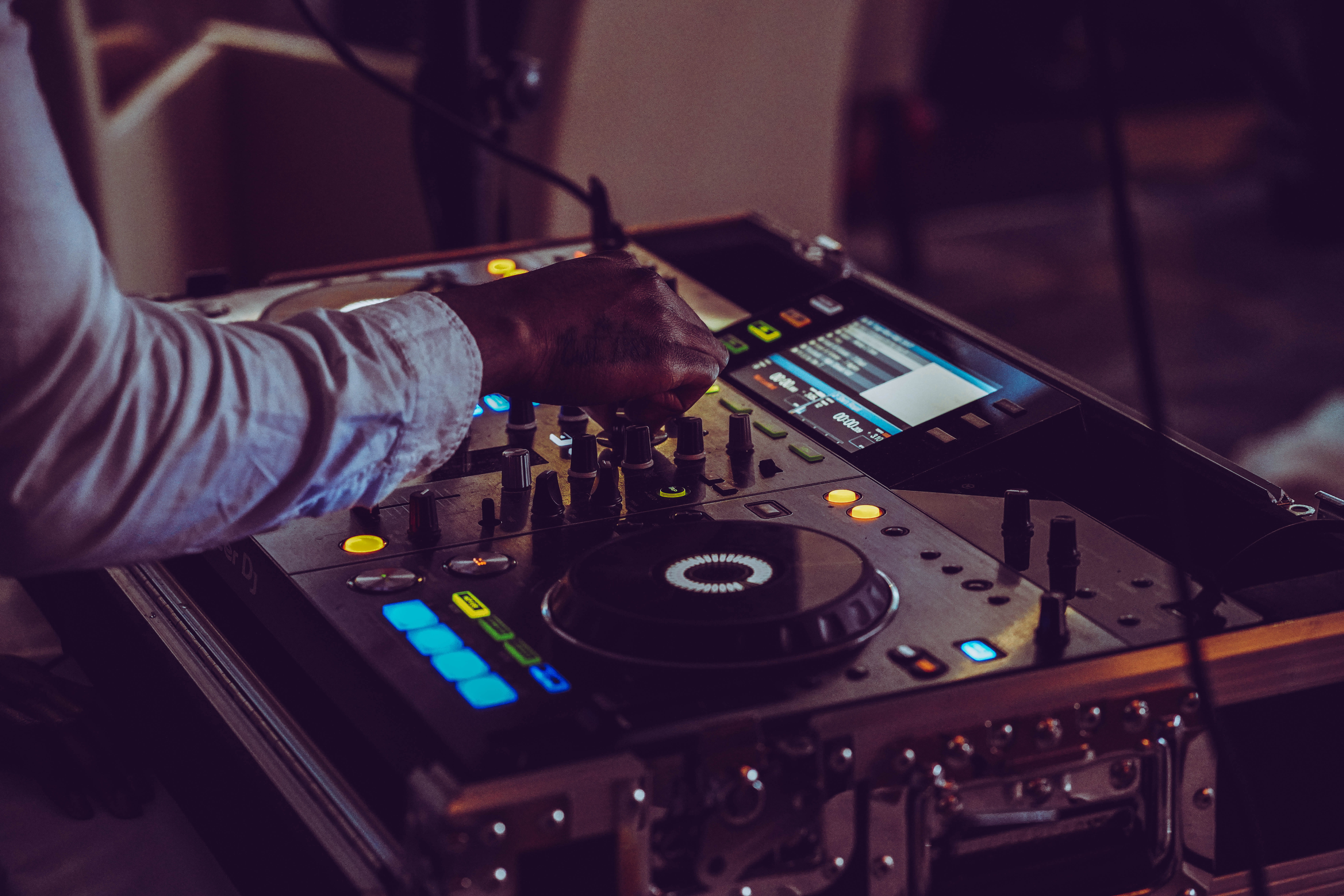 night, club dj, one person, arts culture and entertainment, human body part, mixing deck, indoors, black, playing, person, audio equipment, tech, nightlife, HD Wallpaper