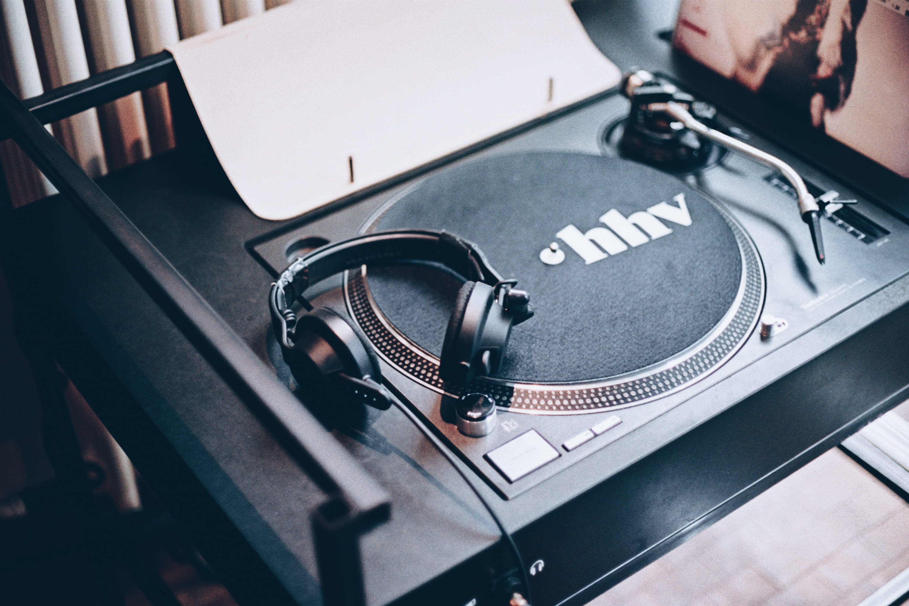 still life, stereo, wireless technology, music, laptop, one person, technology, germany, dj, vinyl shop, personal accessory, table, headphones, 2K, black, HD Wallpaper