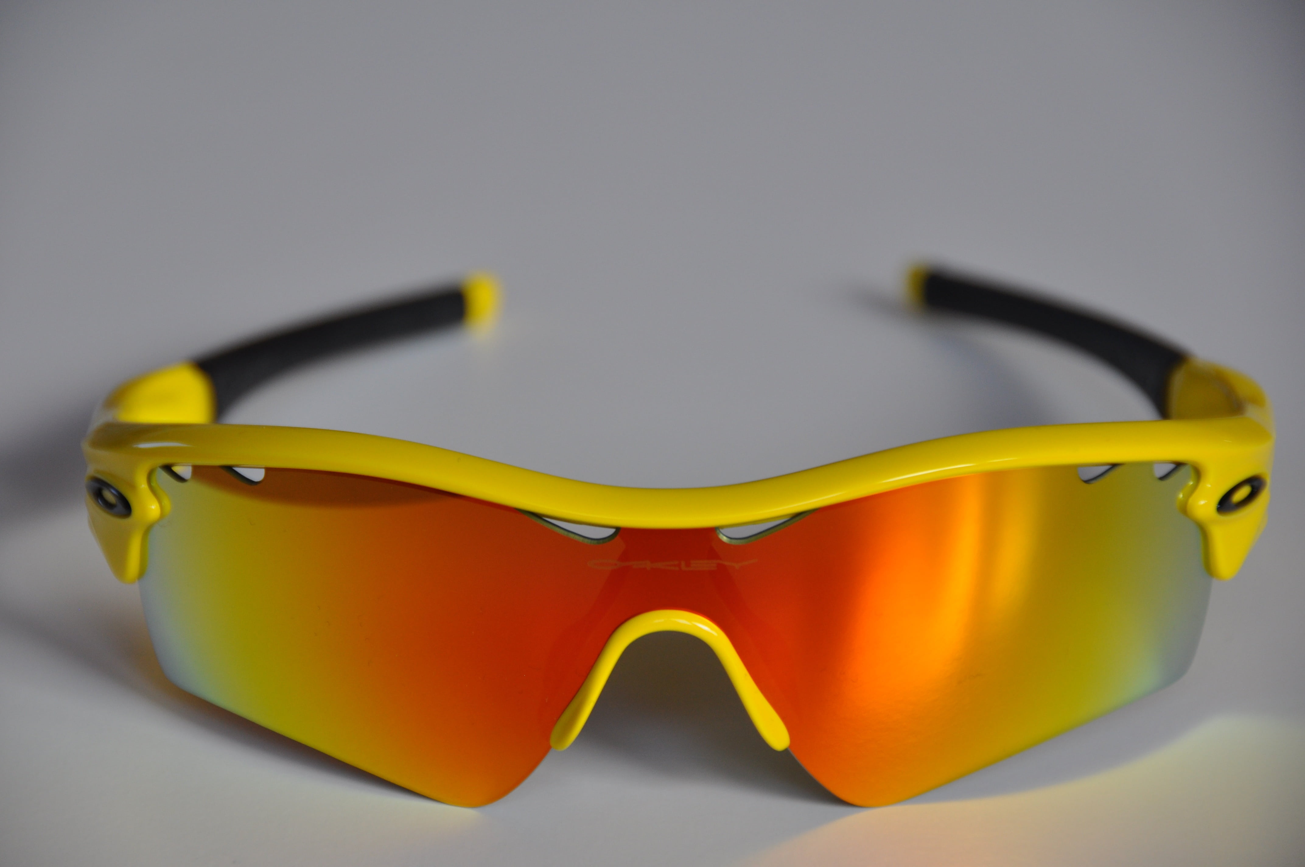 yellow, markenartikel, glasses, sports, radar, indoors, personal accessory, sports eyewear, still life, studio shot, plastic, eyewear, no people, orange, HD Wallpaper