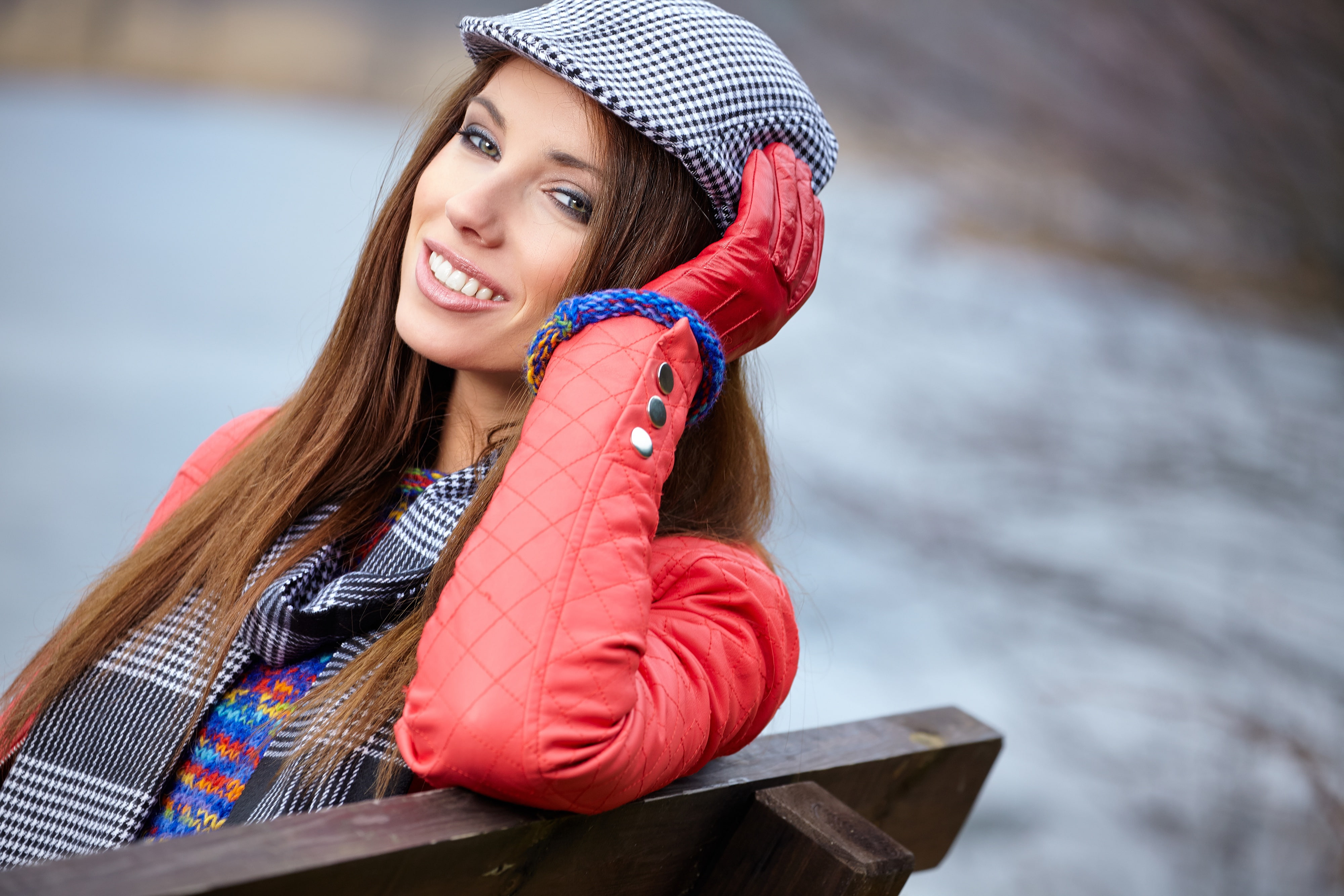 bokeh, smile, makeup, beauty, scarf, red, shop, gloves, Izabela Magician, 4K, hairstyle, pose, brown hair, cap, jacket, HD Wallpaper