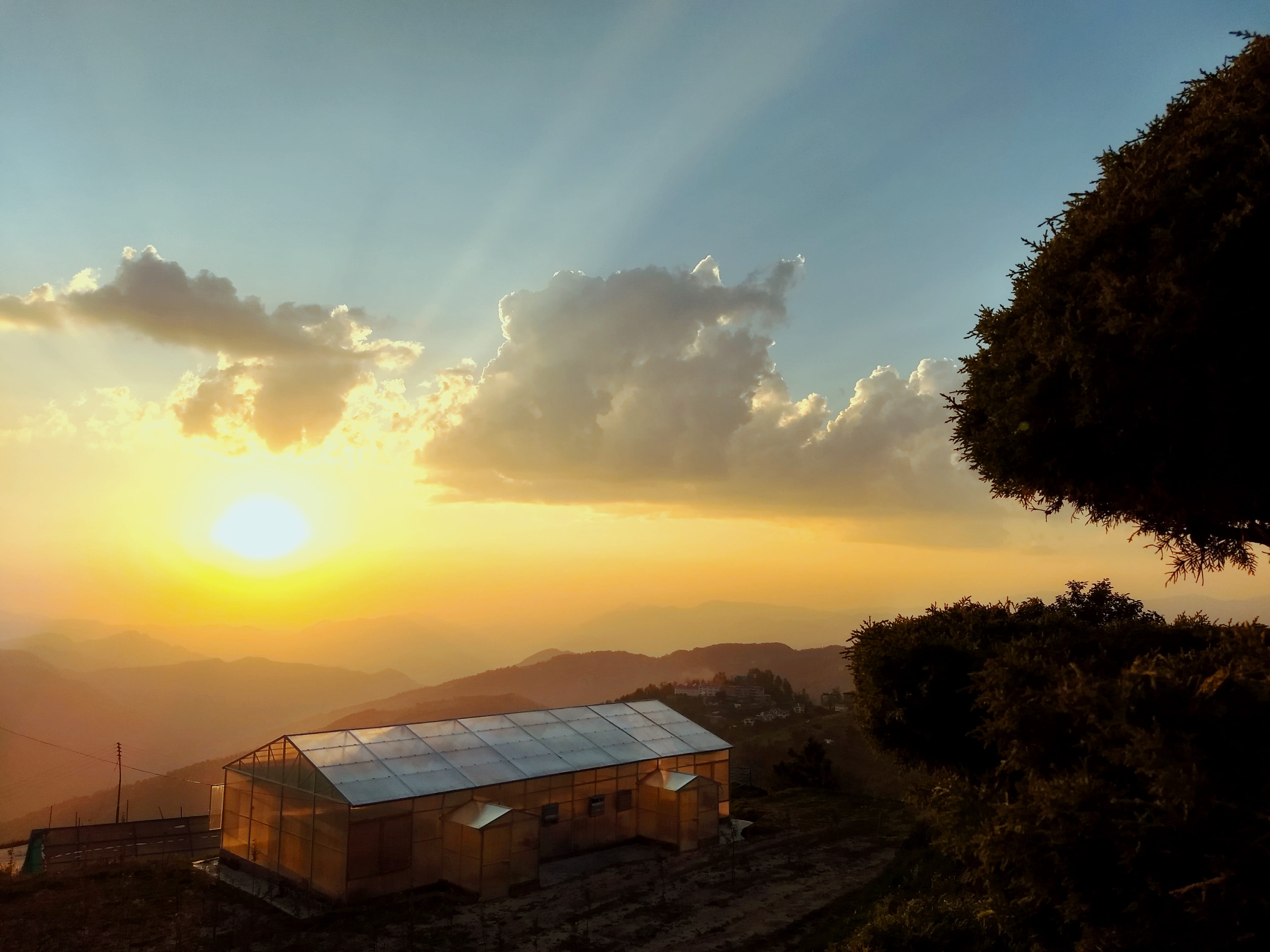 house, comfy, sunlight, beauty in nature, cloud - sky, sunset, no people, weather, light, shimla, clouds, 4K, garden, tranquil scene, warmth, sun, sky, HD Wallpaper