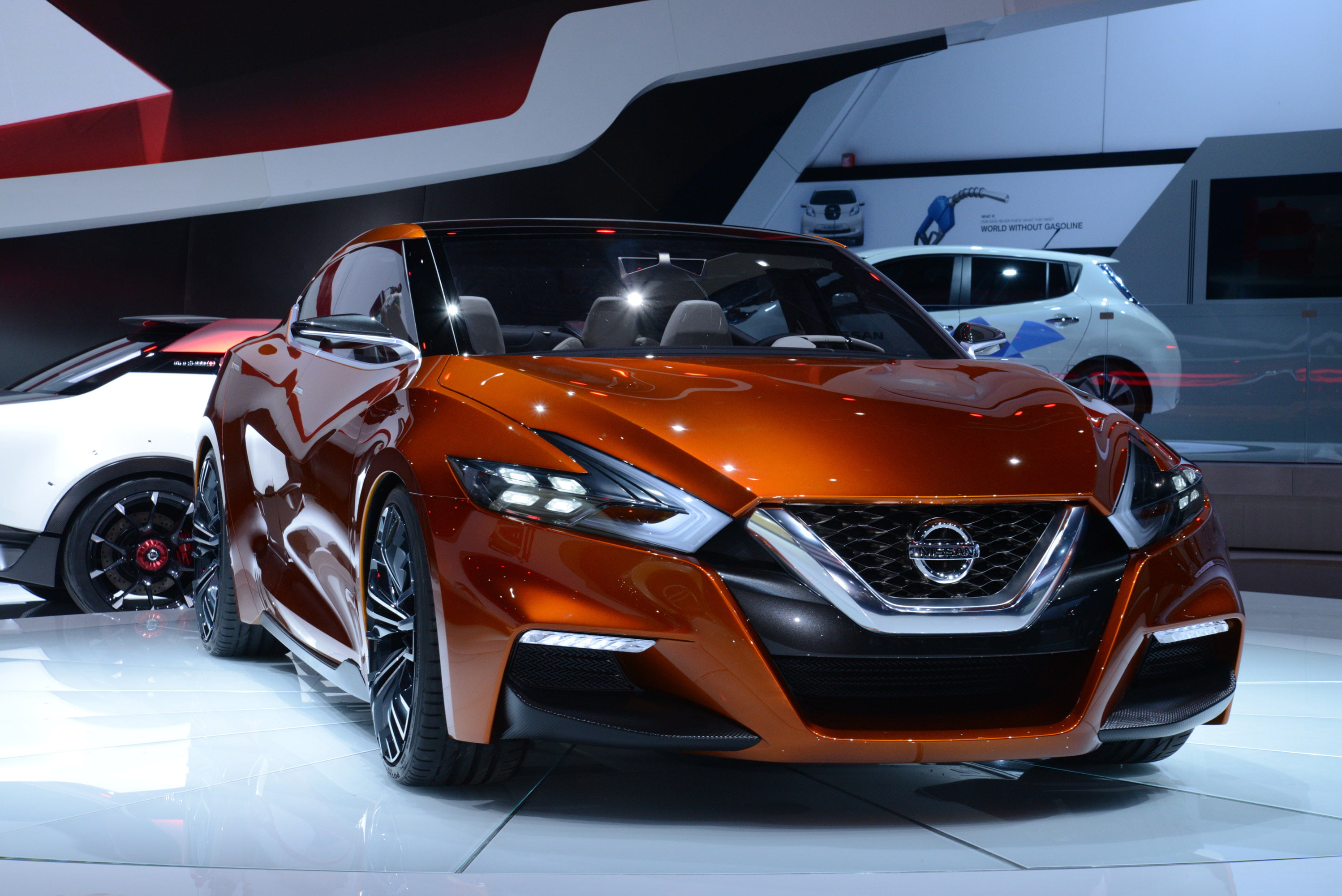 detroit, reflection, concept, headlight, outdoors, engine, nissan, car Show, wheel, luxury, modern, sport, business, premiere, front View, architecture, HD Wallpaper