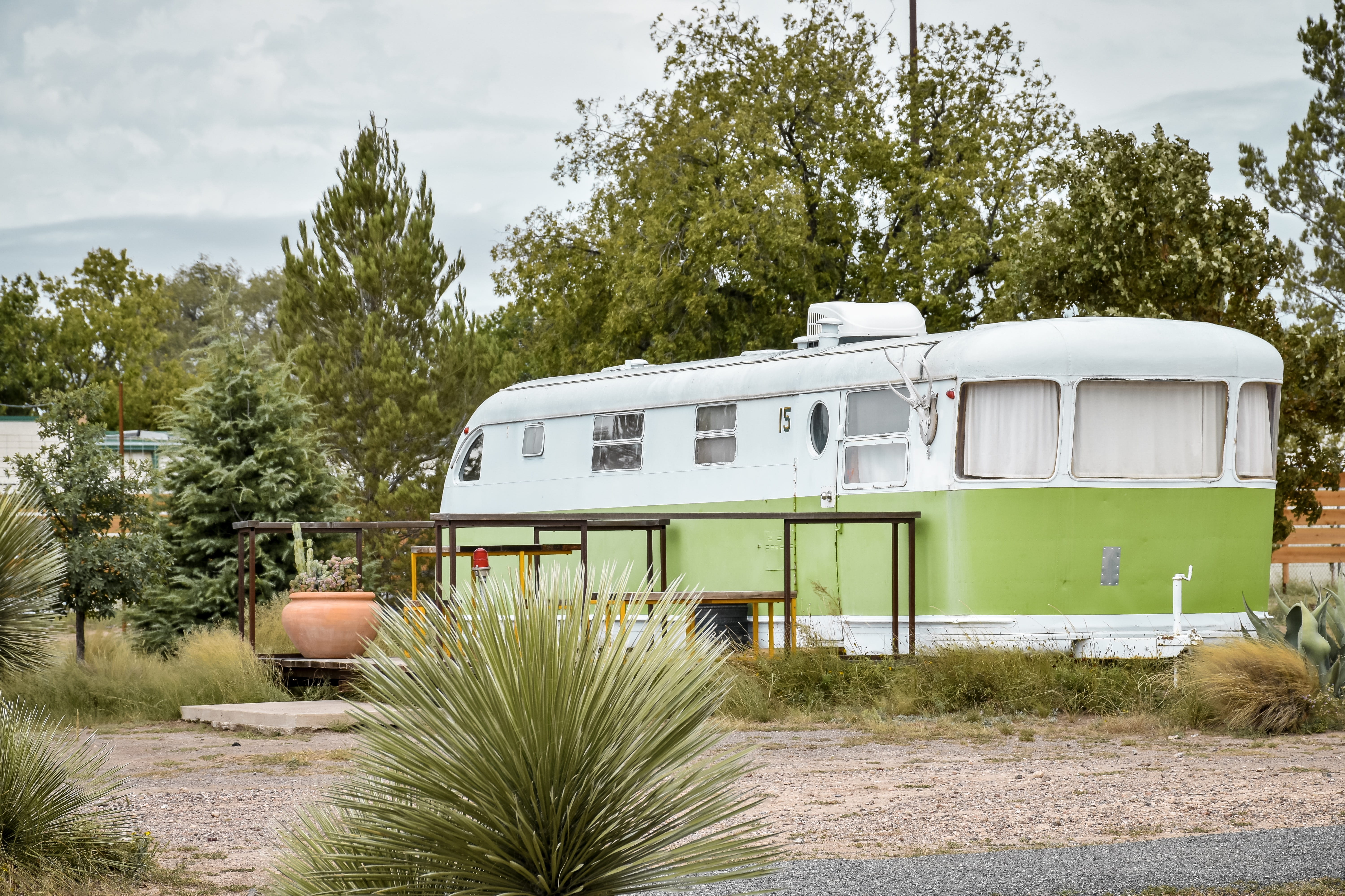 public transportation, el cosmico, land, architecture, rv, desert, no people, growth, united states, built structure, motor home, grass, transportation, HD Wallpaper