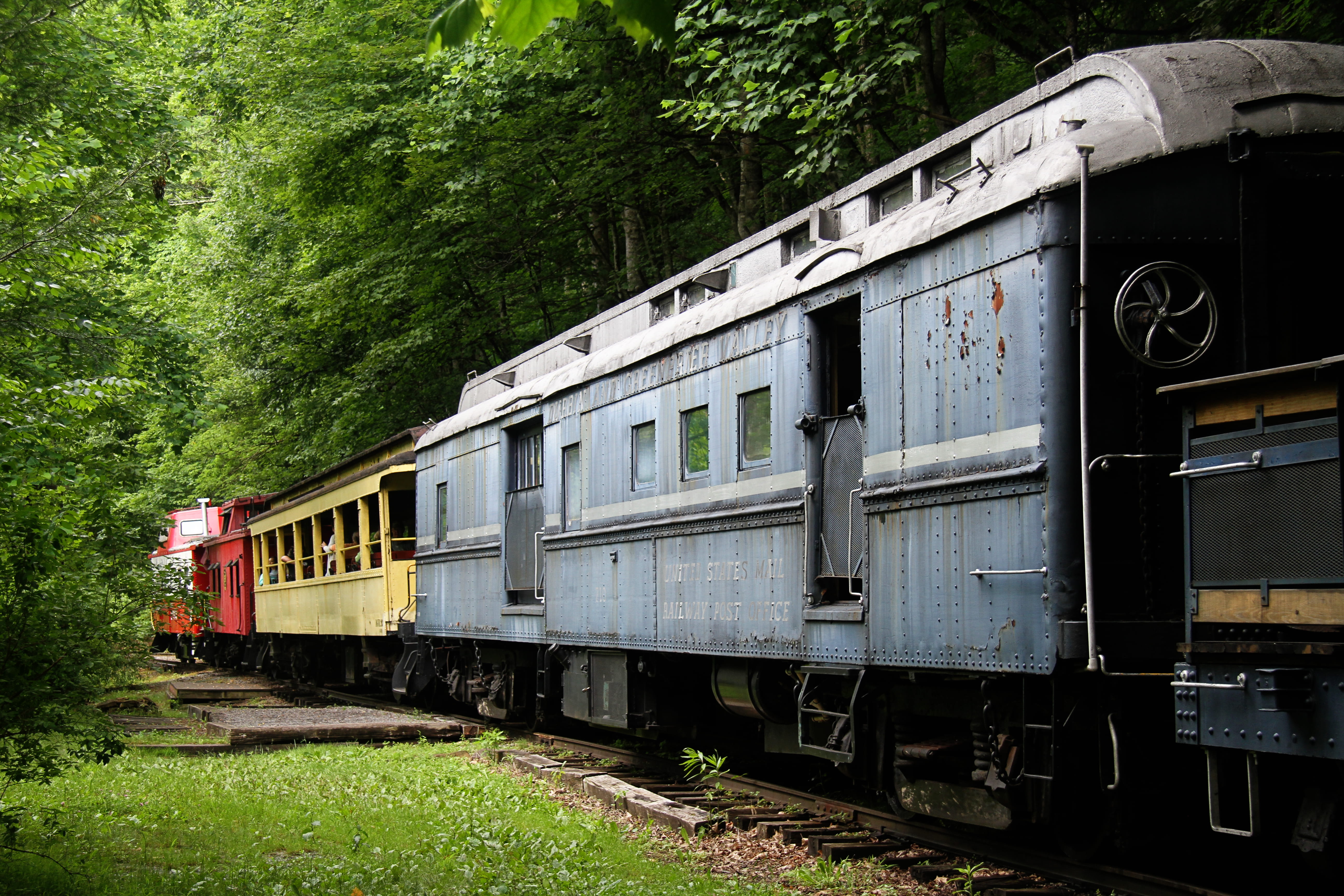 trunk, track, red, railroad, public transportation, forest, old, plant, united states, obsolete, freight car, railroad track, vehicle, land vehicle, 5K, HD Wallpaper